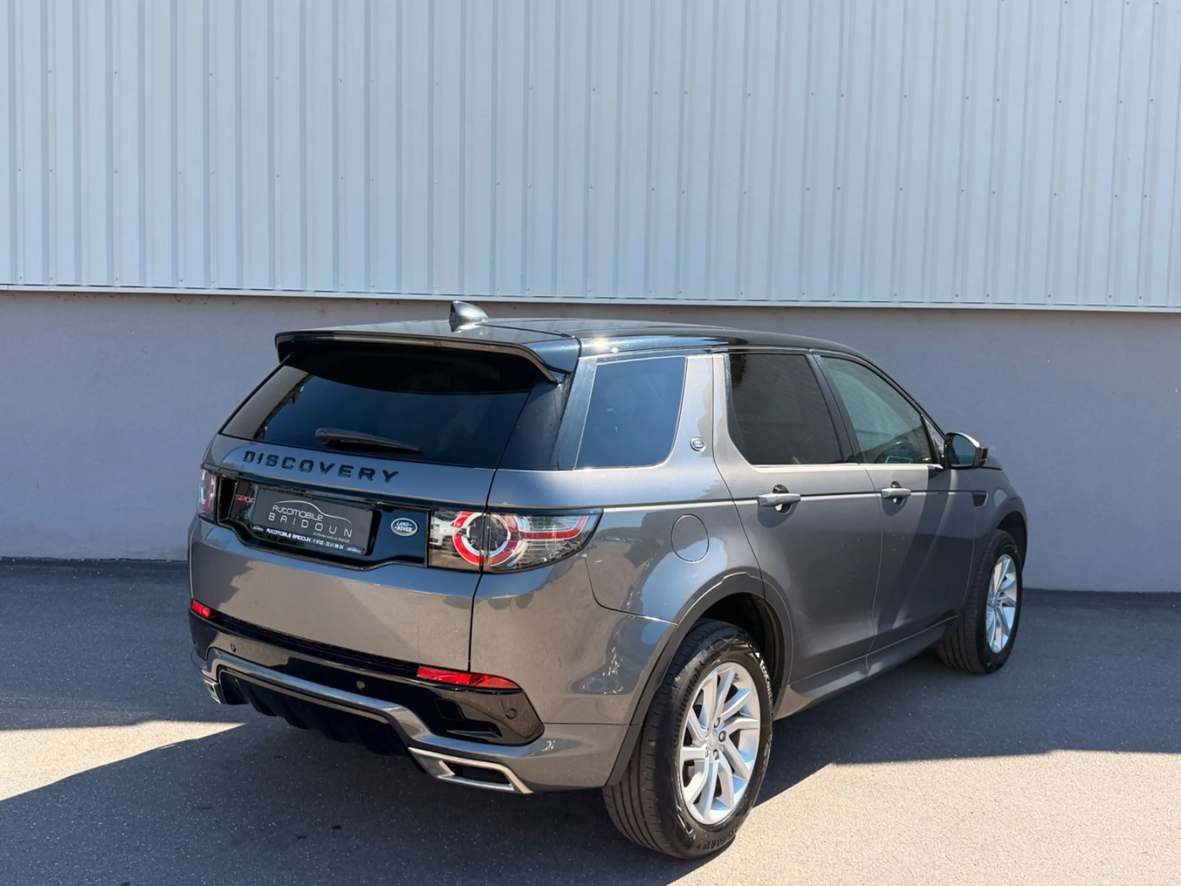 Land Rover Discovery Sport SE AWD — photo 4