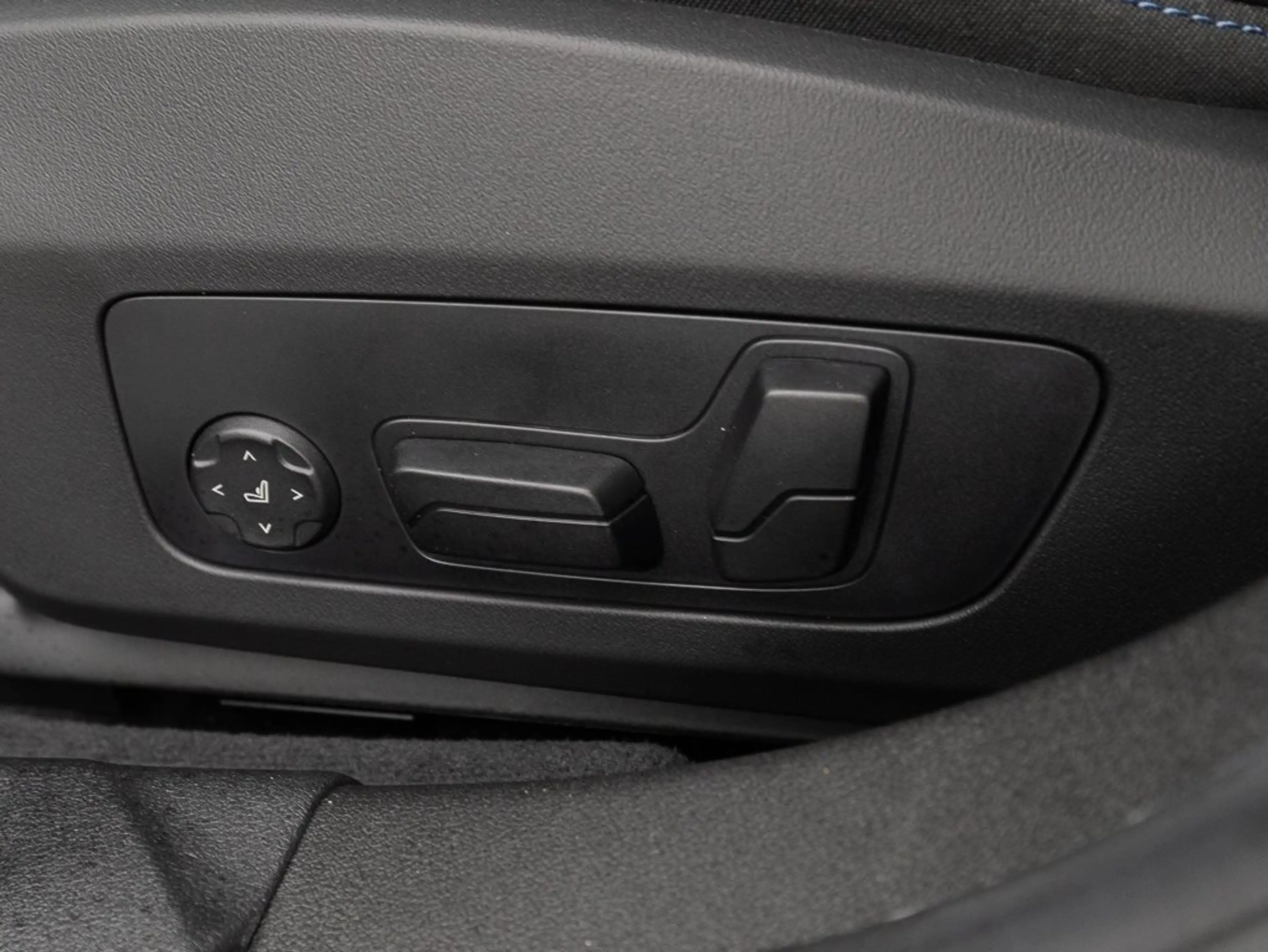 BMW 235 M235 xDrive M Sport HUD PANO ACC RFK NAVI LED — photo 13