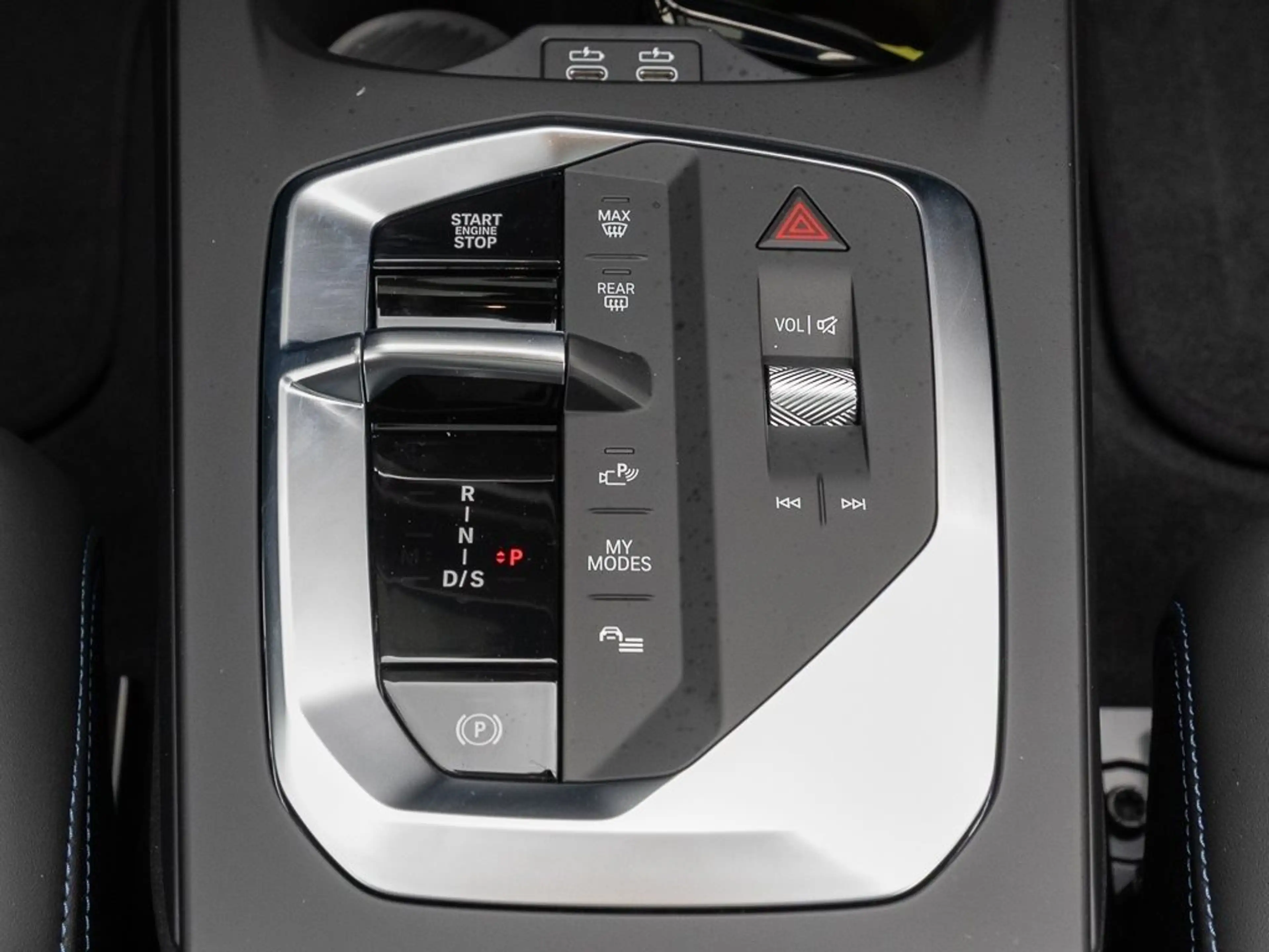 BMW 235 M235 xDrive M Sport HUD PANO ACC RFK NAVI LED — photo 9