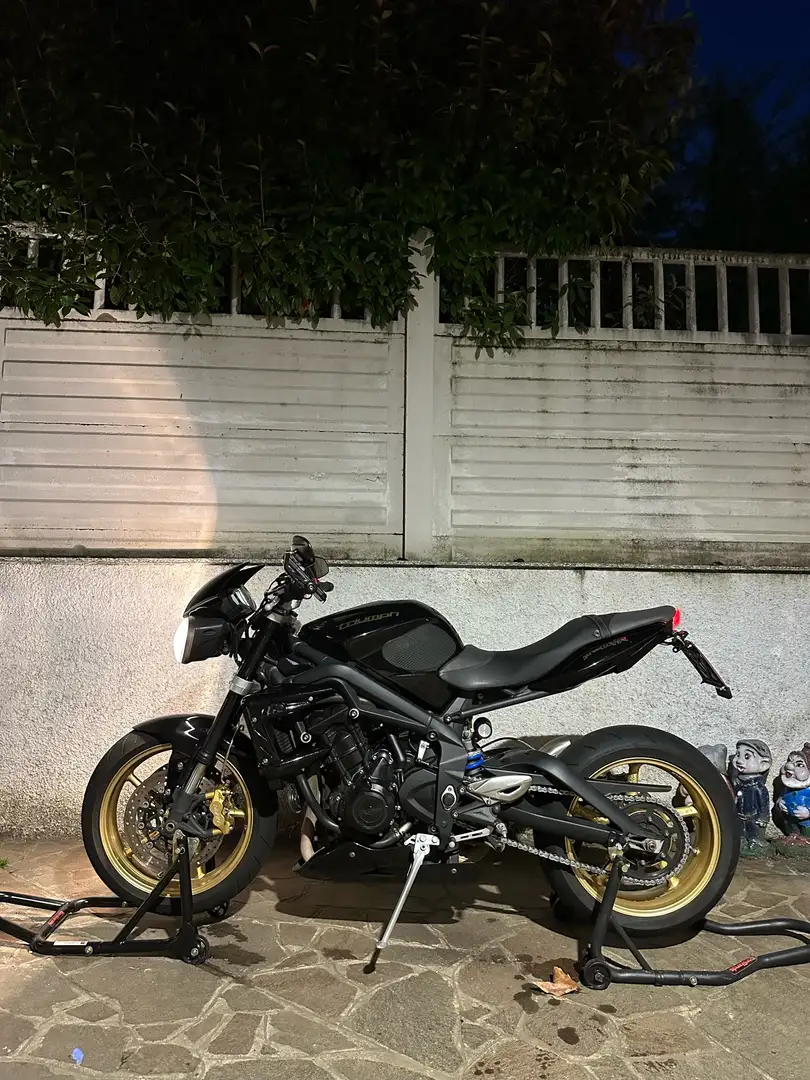 Triumph Street Triple 675 R - 1