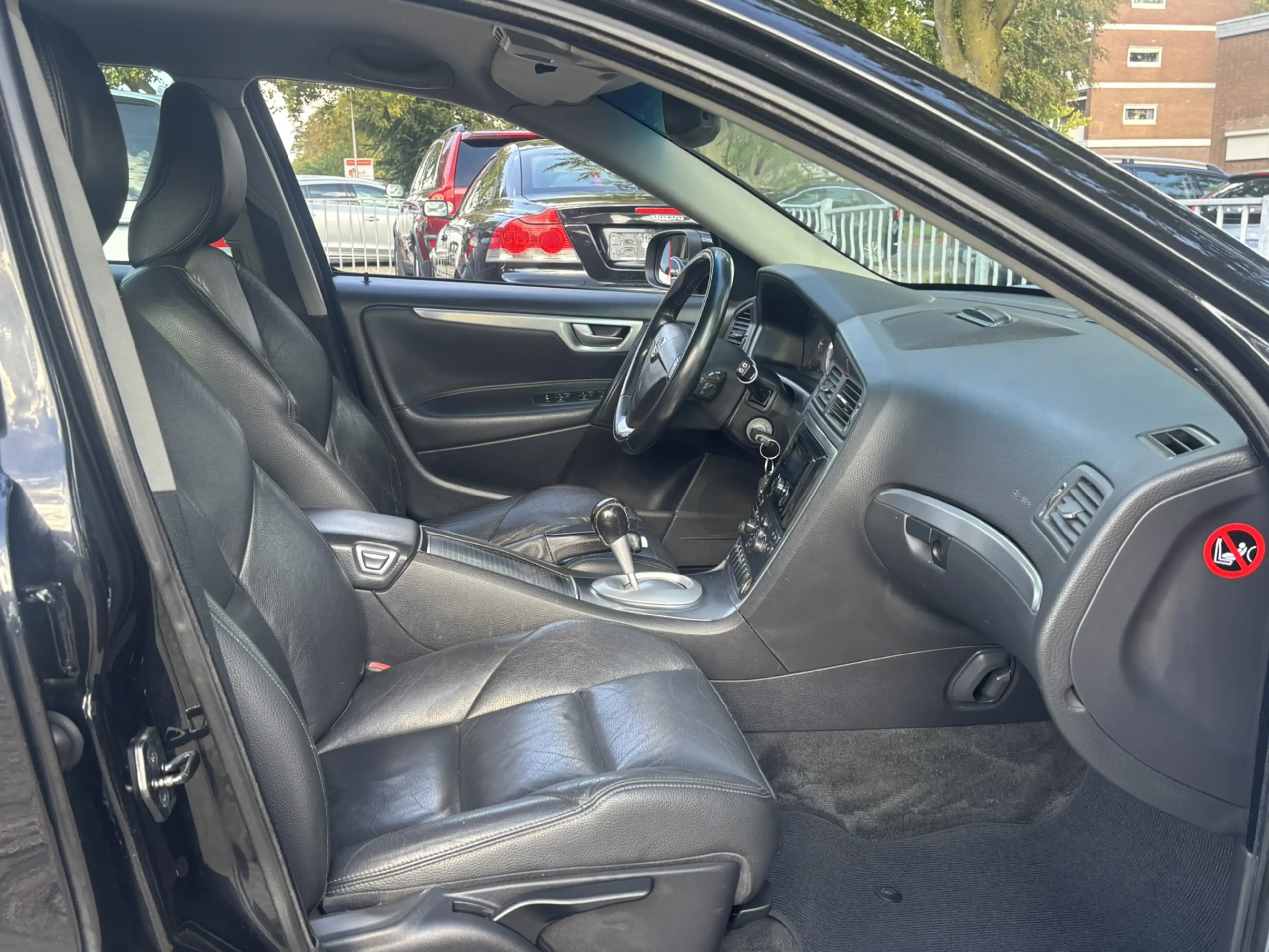 Volvo V70 2.4 Edition Sport Incl. €4000,- onderhoud! — photo 7
