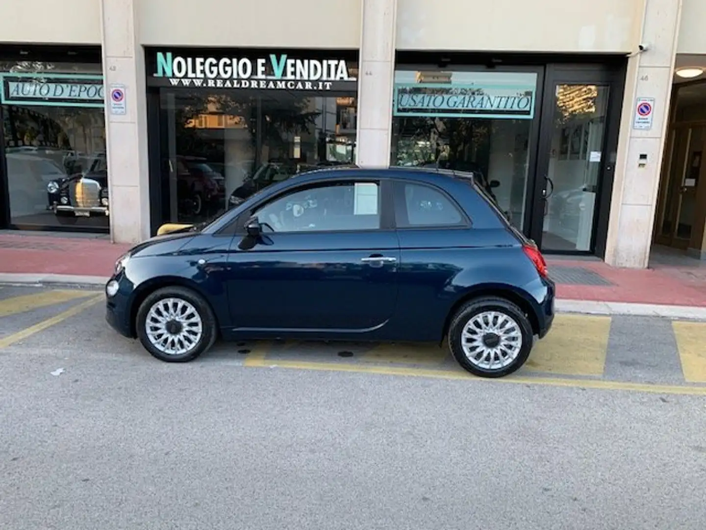 Fiat 500 1.0 hybrid Lounge 70cv Bleu - 2