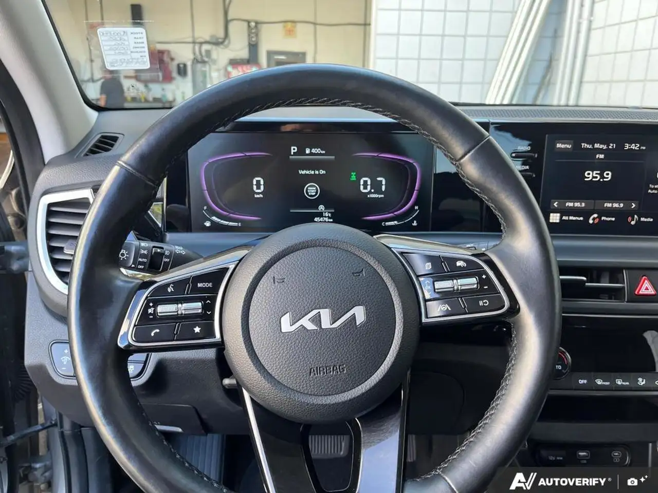 Kia Seltos снимка Kia Seltos