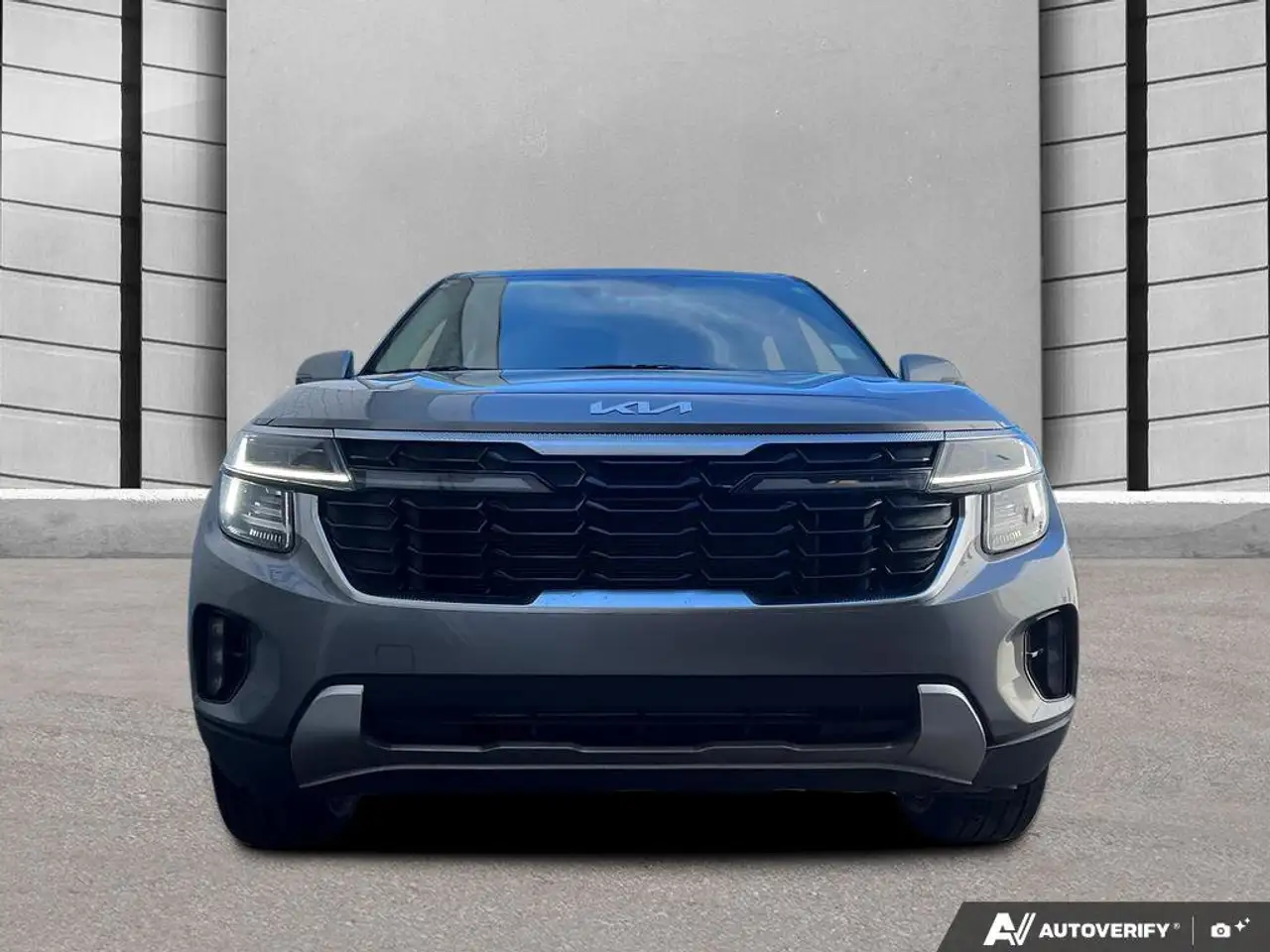 Kia Seltos снимка Kia Seltos