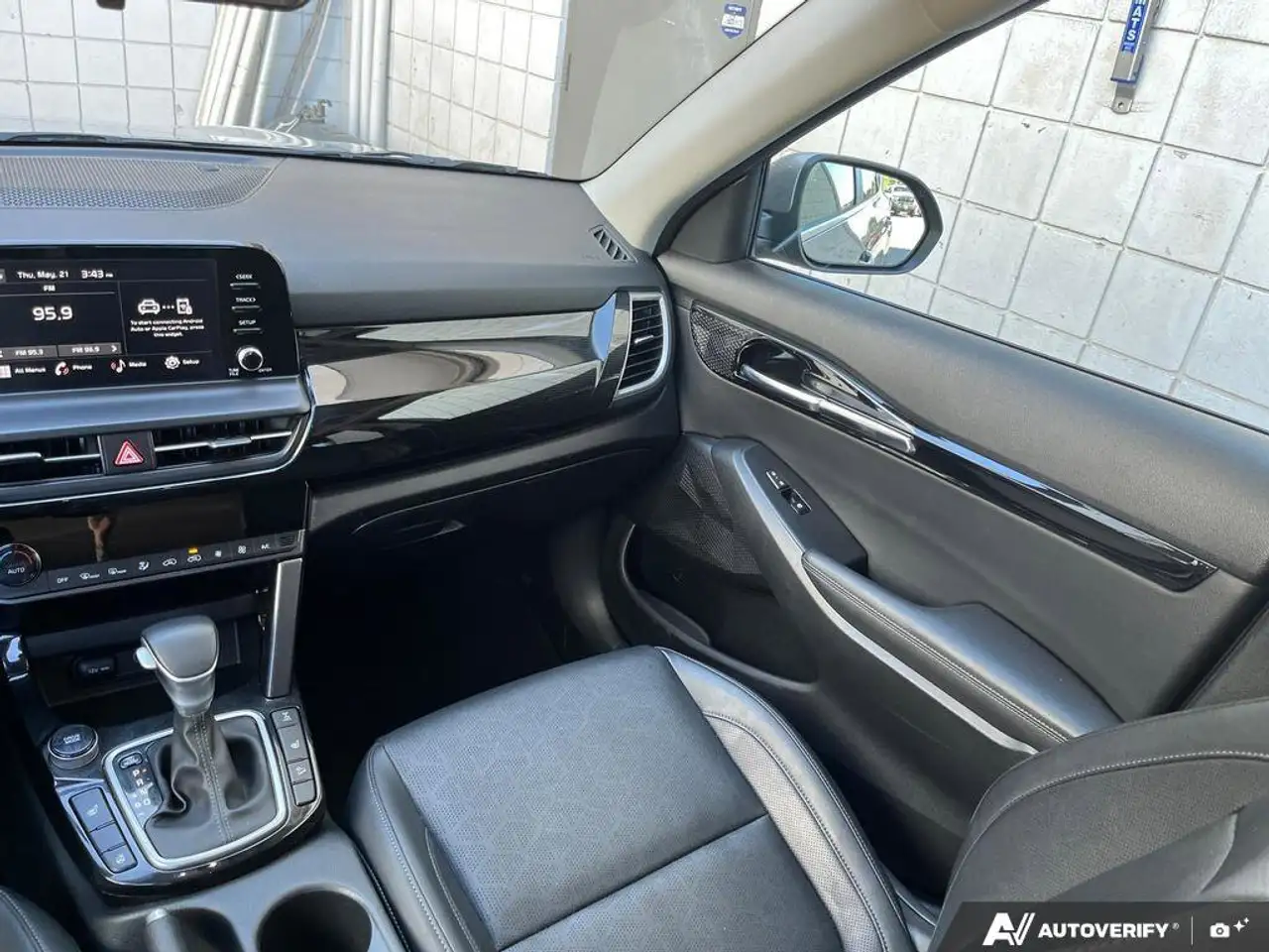 Kia Seltos снимка Kia Seltos
