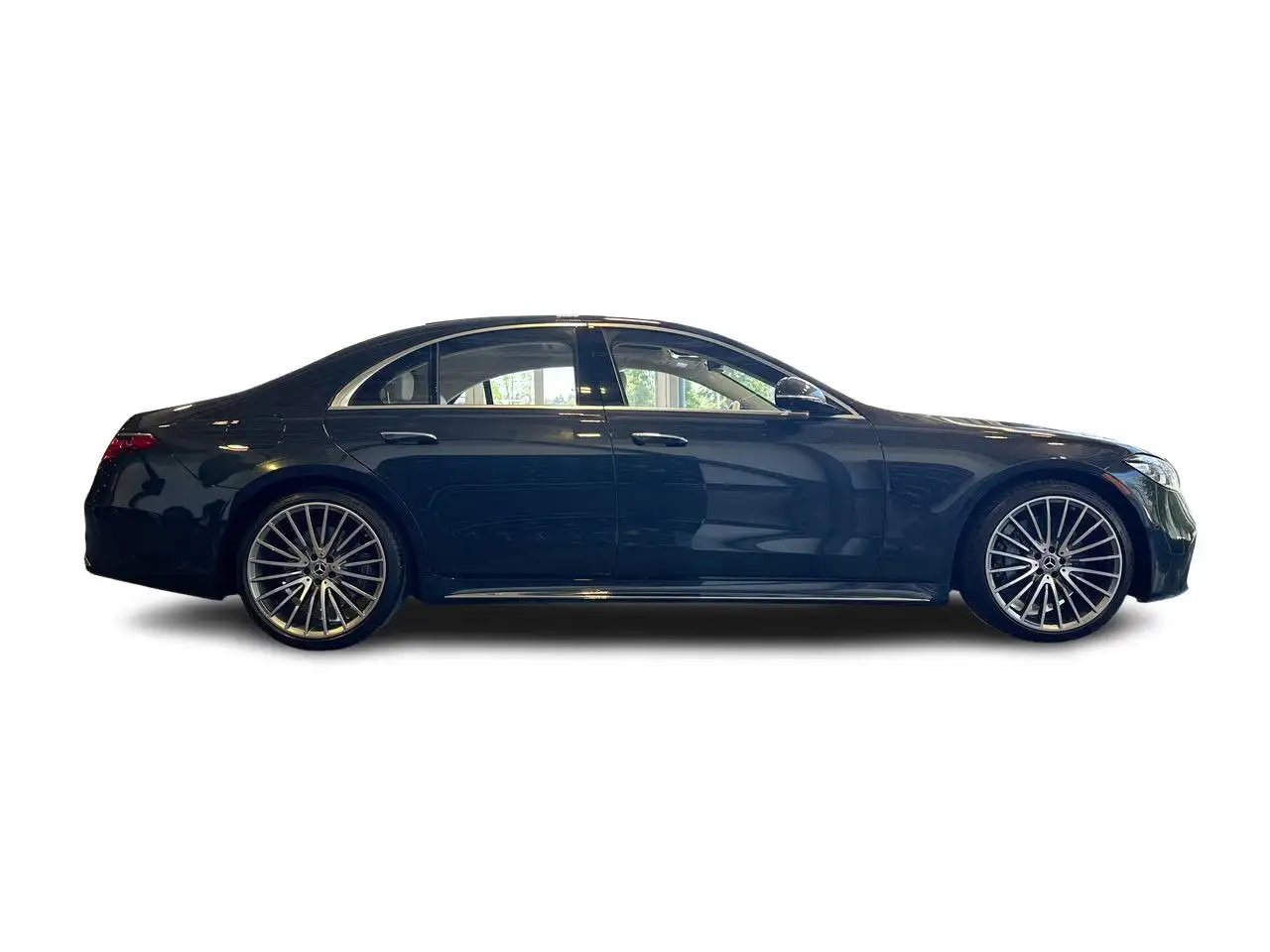 Mercedes-Benz S-Class снимка Mercedes-Benz S-Class