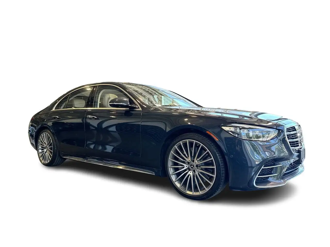 Mercedes-Benz S-Class снимка Mercedes-Benz S-Class