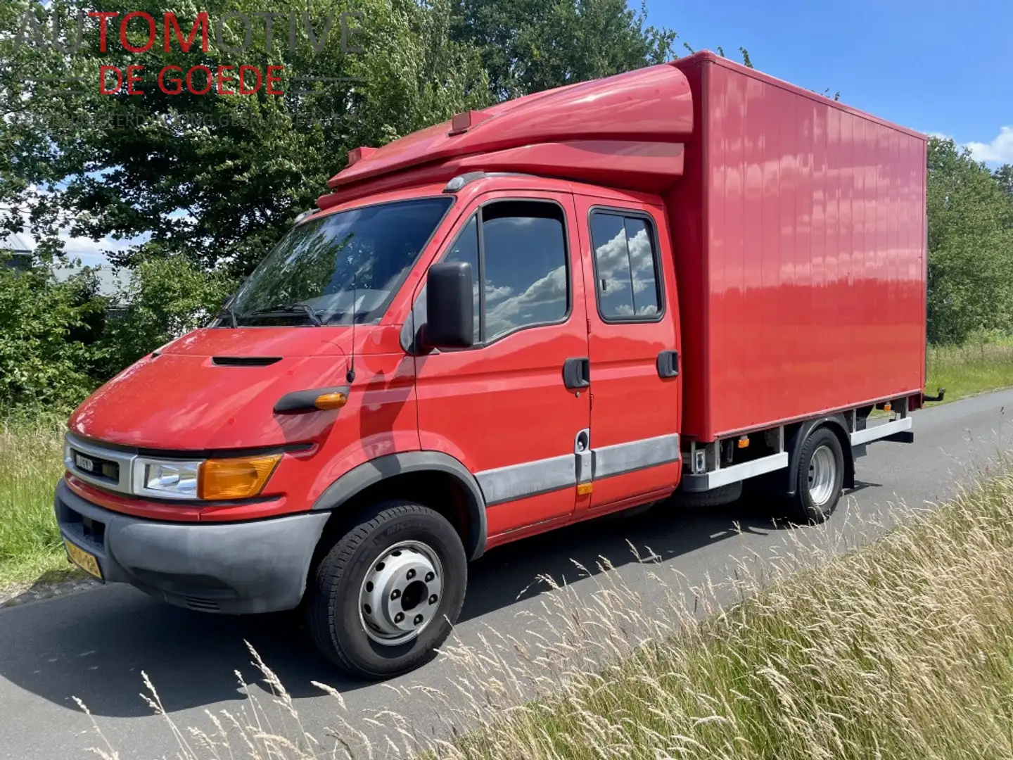 Iveco 65C Bakwagen met Laadklep 7 persoon Bakwagen Rouge - 1
