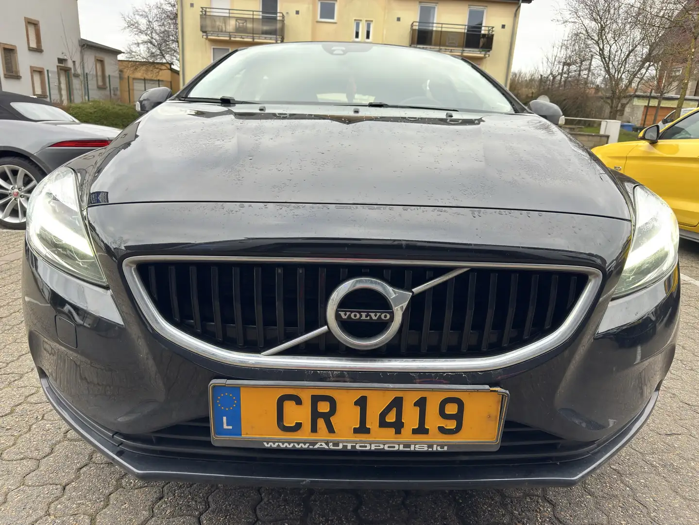 Volvo V40 Noir - 1