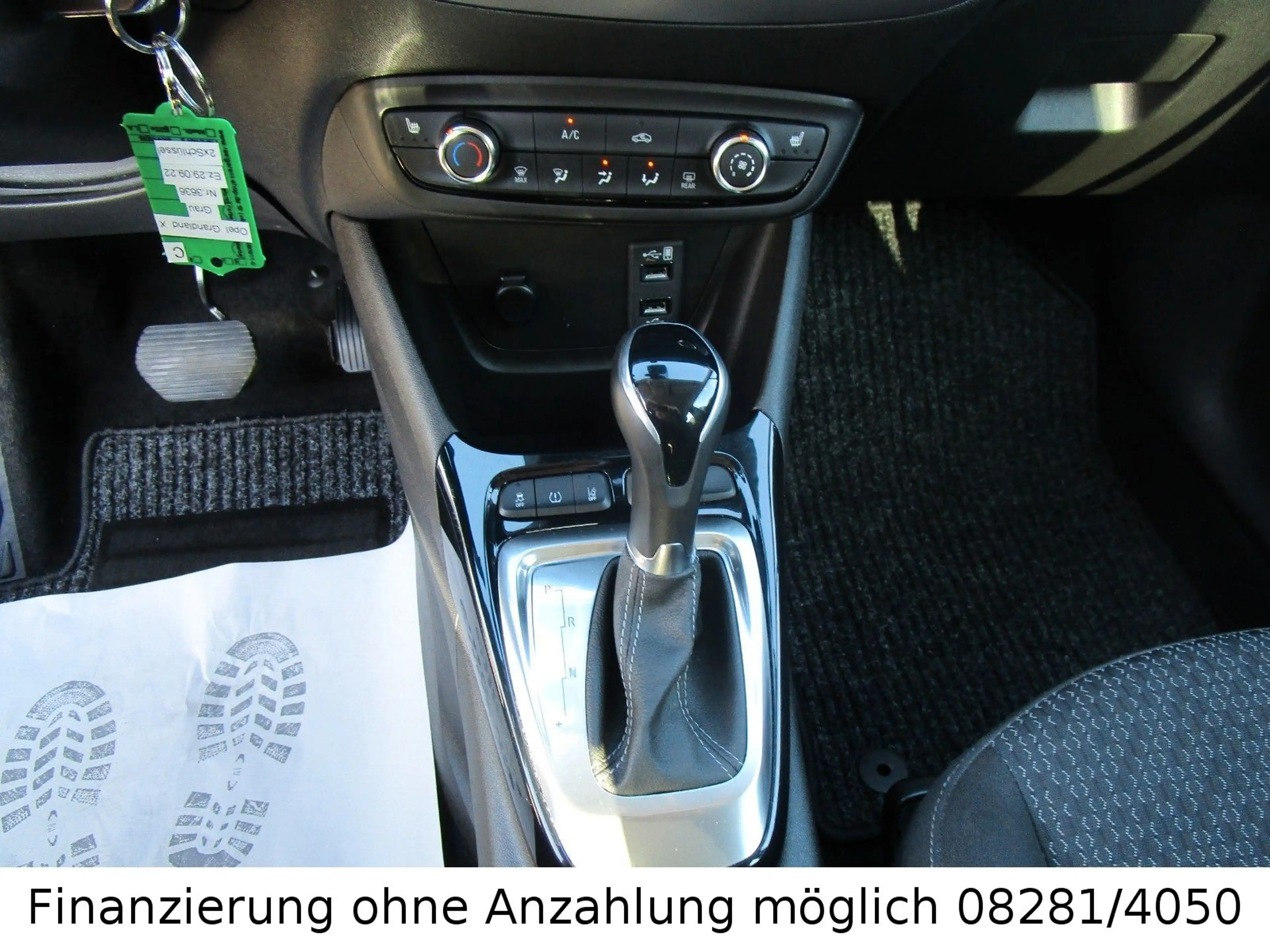 Opel Crossland X Edition — photo 21