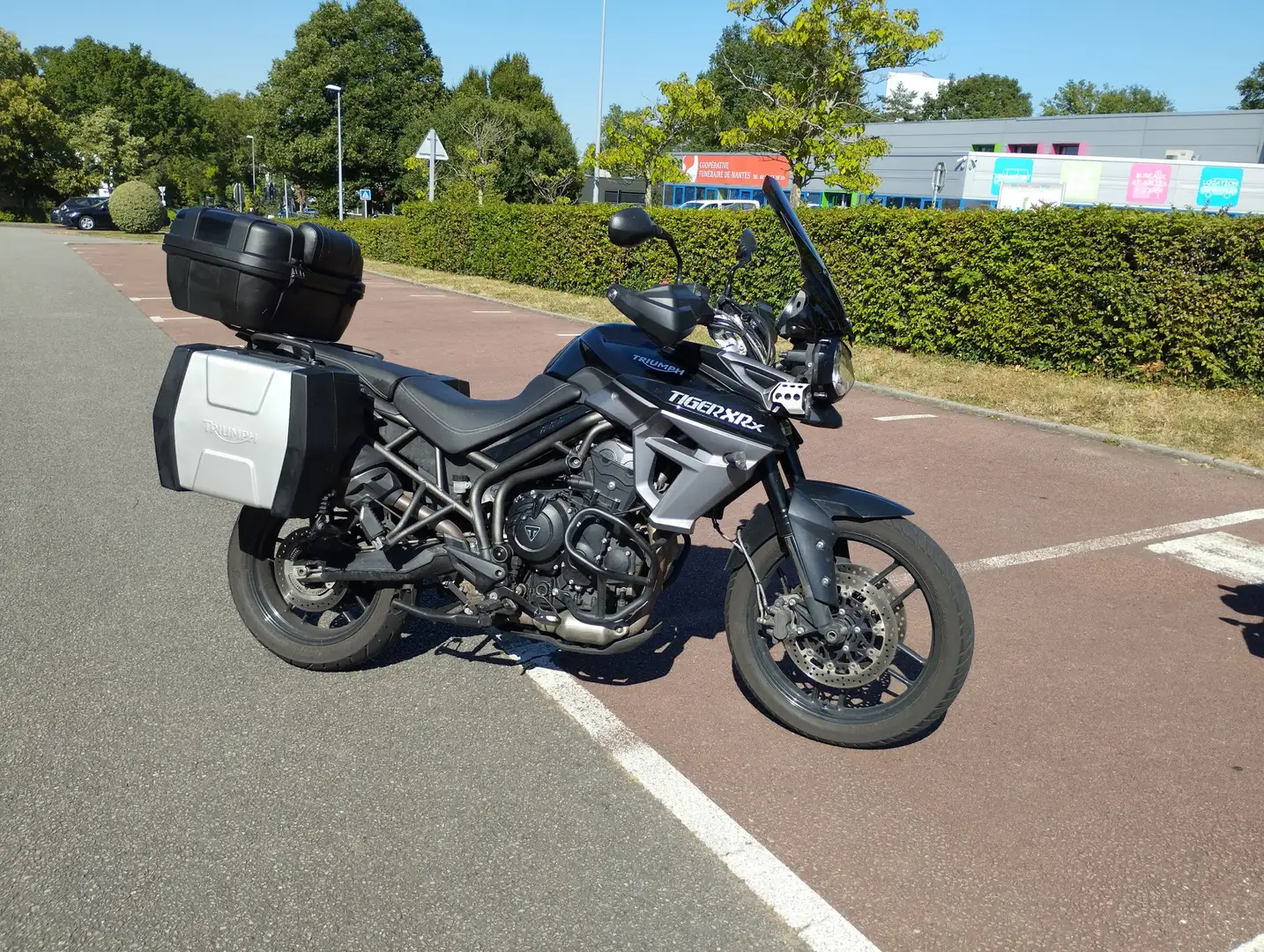 Triumph Tiger 800 Noir - 1