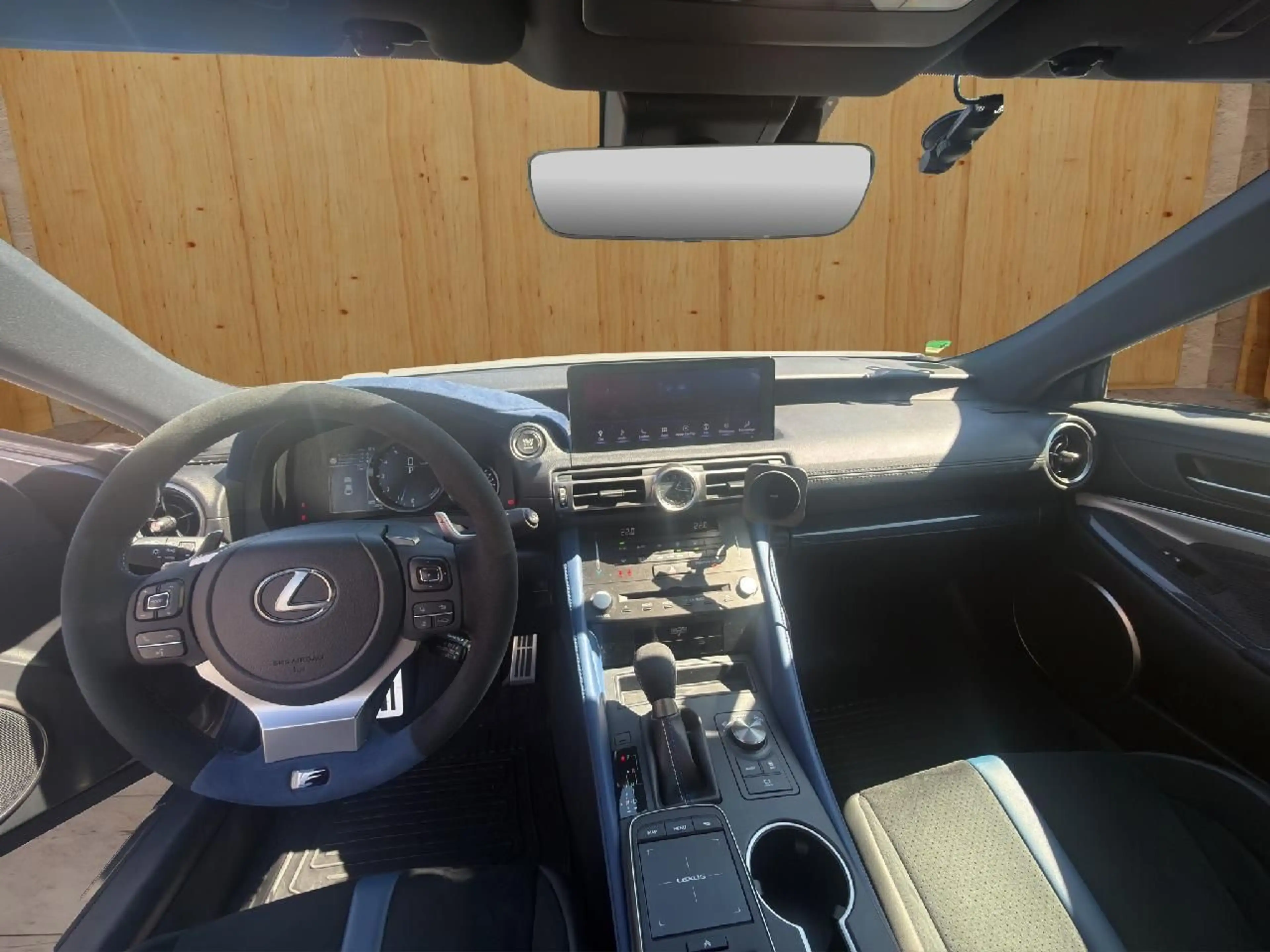 Lexus RC F Ultimate Edition Nr. 19 von 30 — photo 10