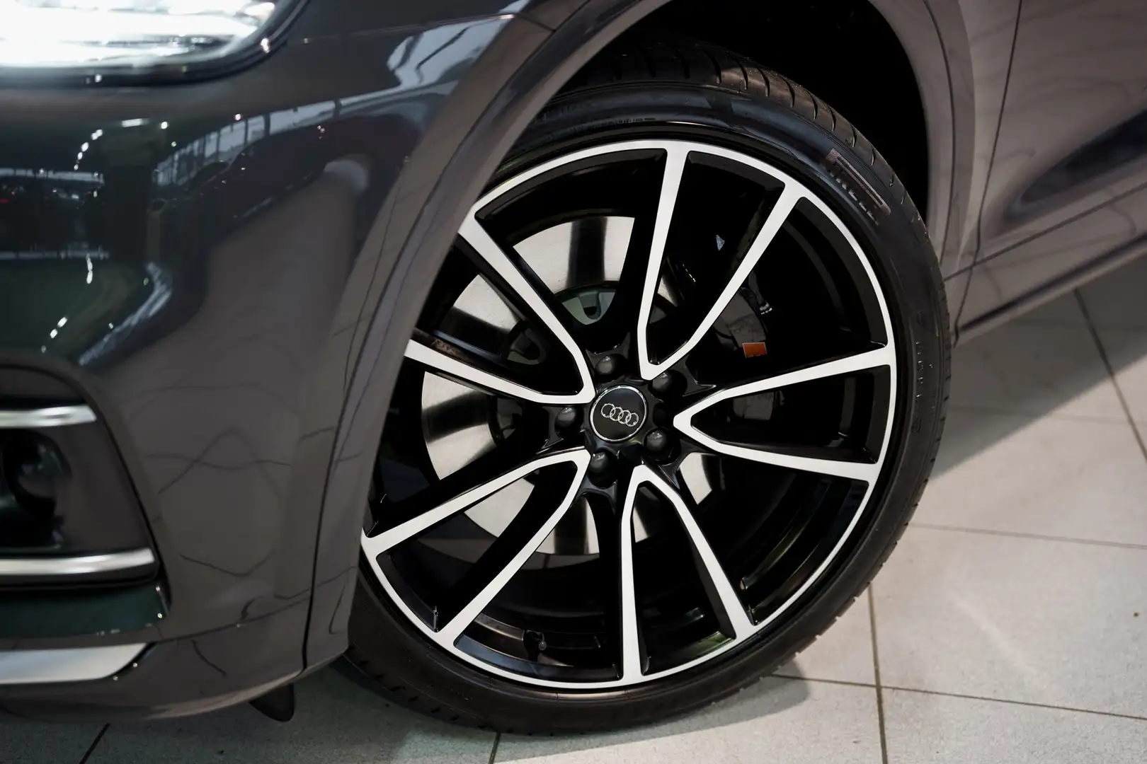 Audi SQ5 3.0 TDI q. *Pano *AHK *ACC *Kamera *Virtual Grau - 2