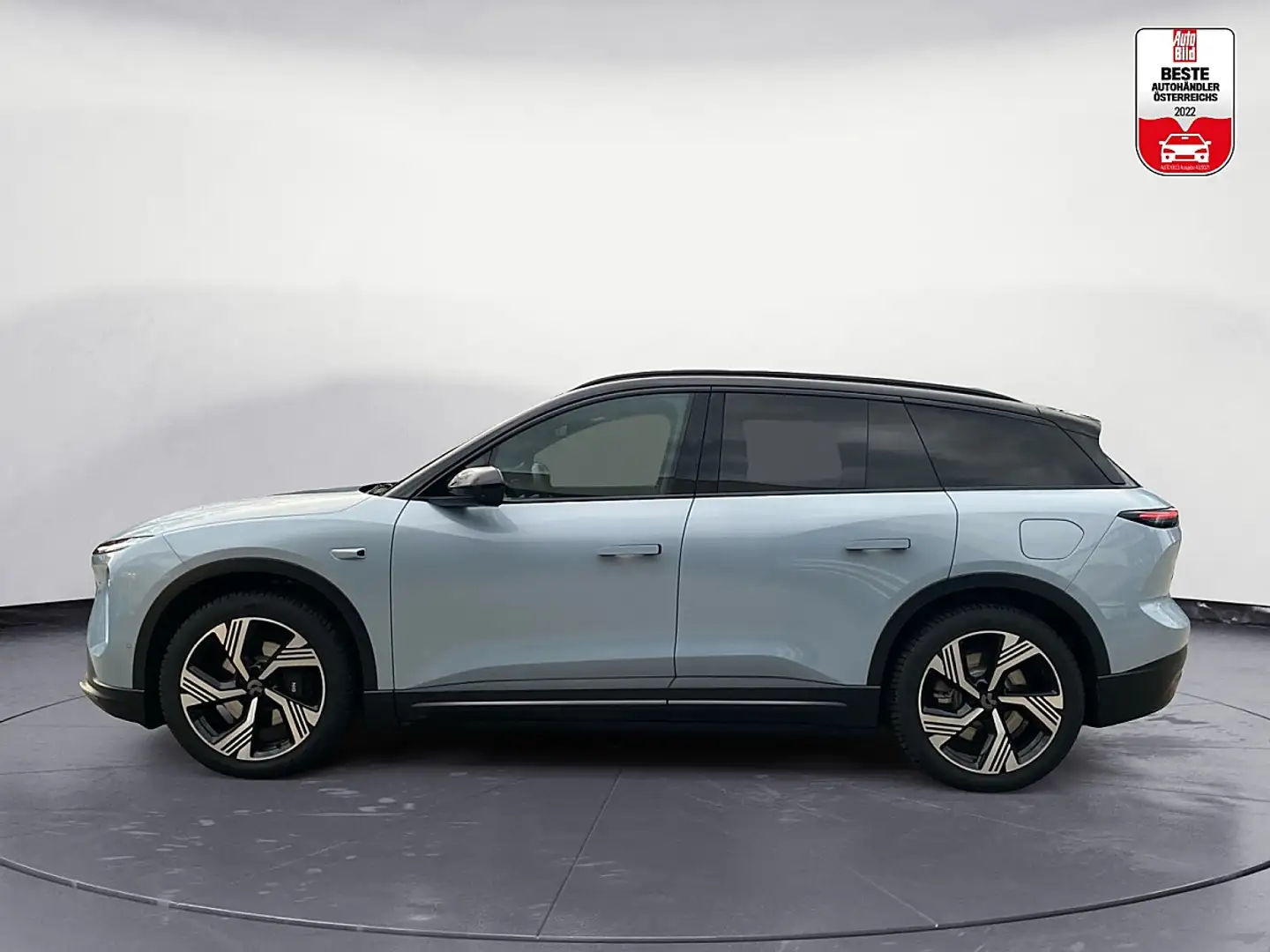 NIO EL6 Longe Range 100 kWh Blau - 2