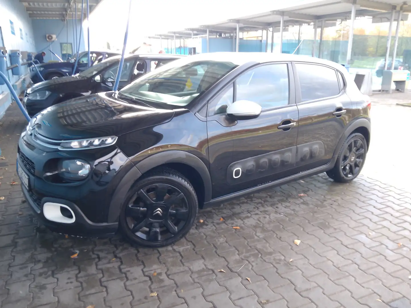 Citroen C3 C3 Pure Tech 110 S Schwarz - 1