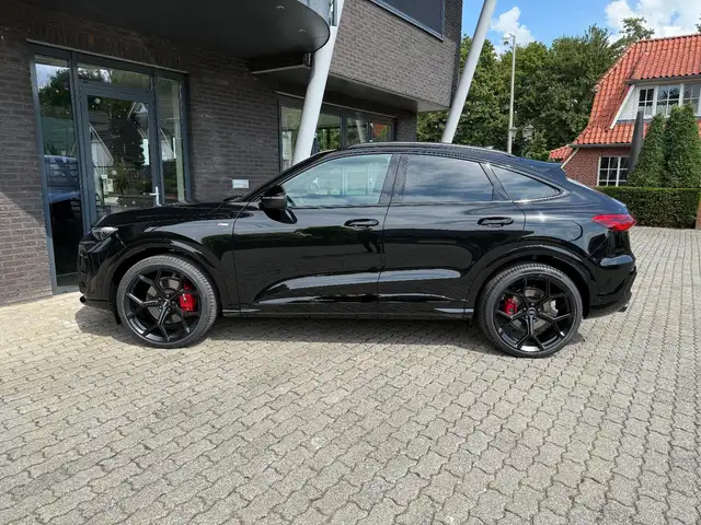 Audi Q5 view 7