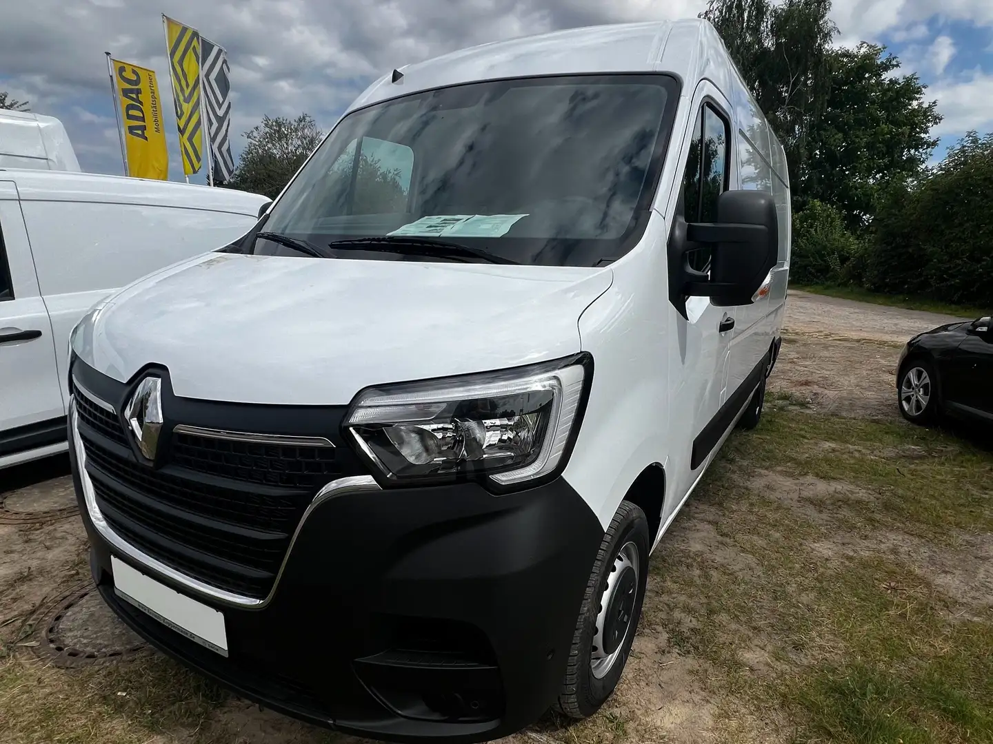 Renault Master dCi 135 L2H2 VA Weiß - 2