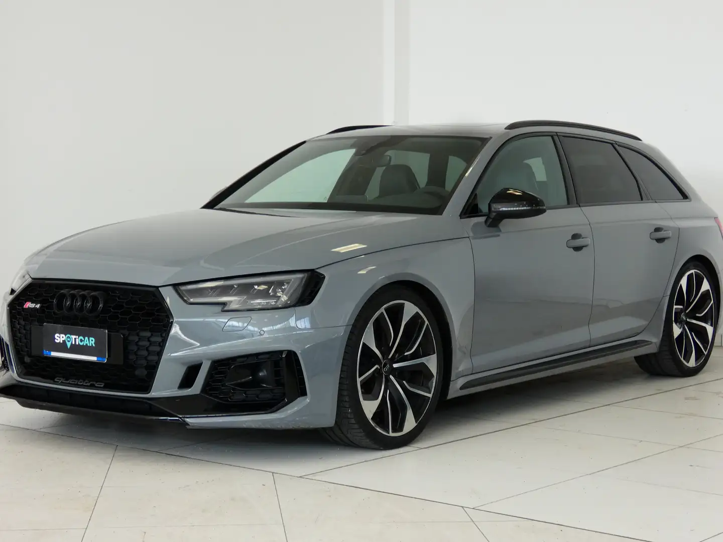 Audi RS4 Avant 2.9 tfsi quattro 450cv tiptronic Gris - 1
