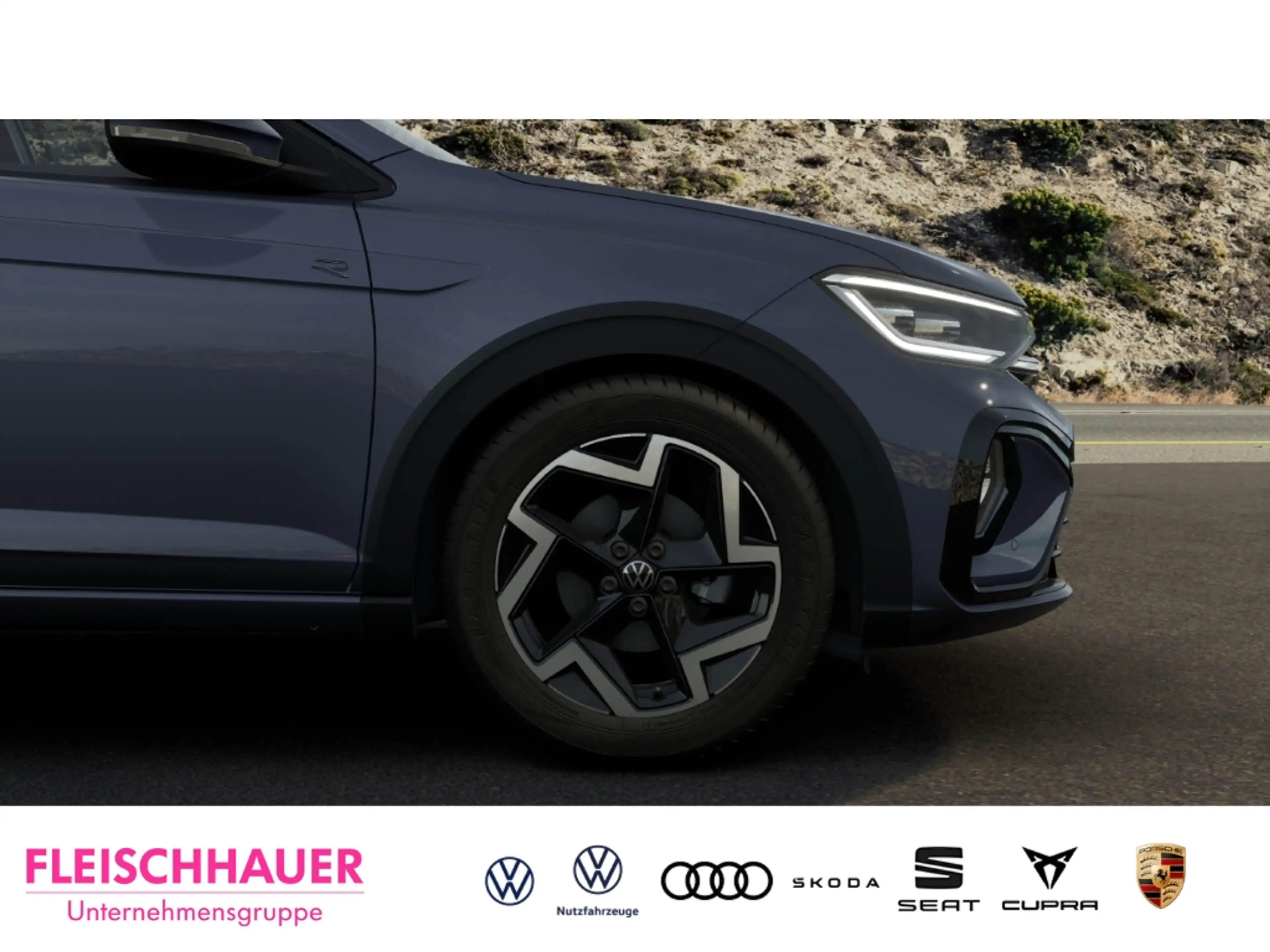 Volkswagen T-Roc 1.5 eTSI R-Line AHK BLACK-STYLE IQ.DRIVE 20''-ALU — photo 3