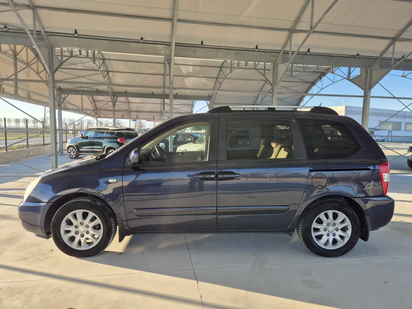 Kia Carnival Carnival II 2006 2.9 crdi 16v vgt Family Blau - 1