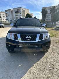 3.0 V6 dci d.cab LE auto my15