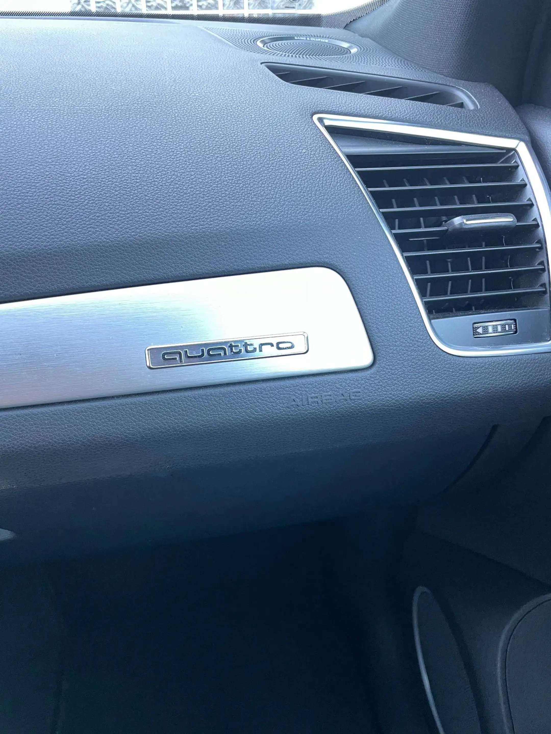 Audi SQ5 3.0 TDI quattro — photo 8