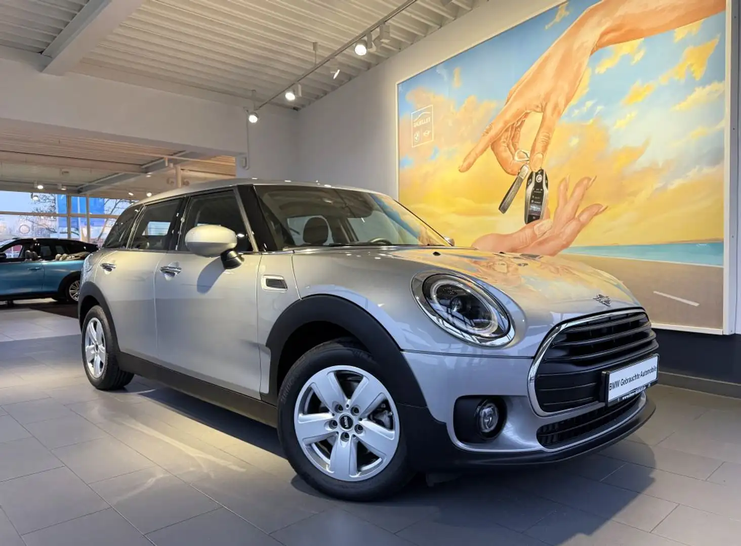 MINI Cooper Clubman Essential Trim KAM+LED+NAVI+KOMF Silber - 2