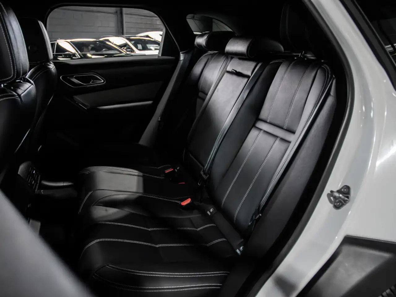 Land Rover Range Rover Velar снимка Land Rover Range Rover Velar