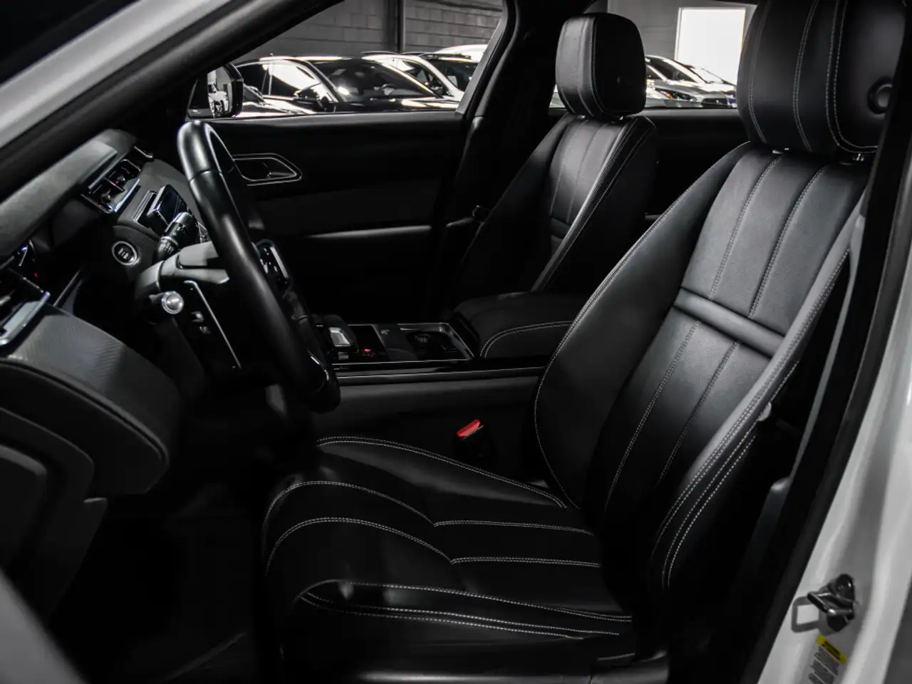 Land Rover Range Rover Velar снимка Land Rover Range Rover Velar