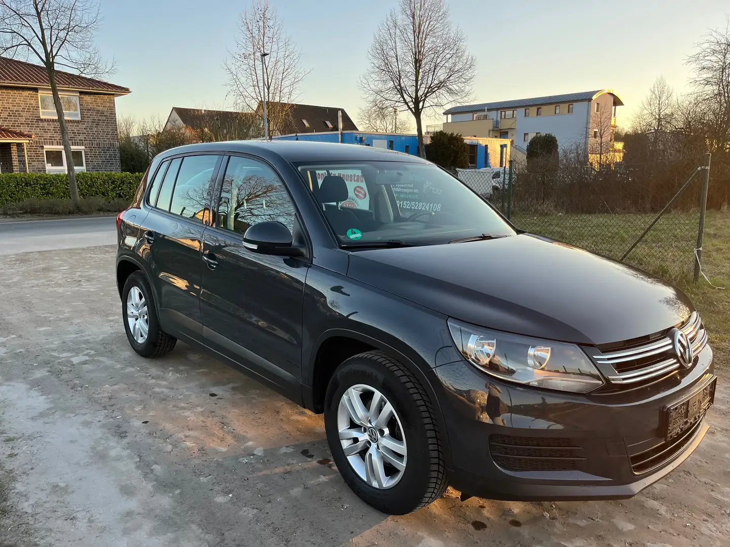 Volkswagen Tiguan 1.4 Trend BMT KLIMA+AHK+PDC+EURO6 Gris - 2
