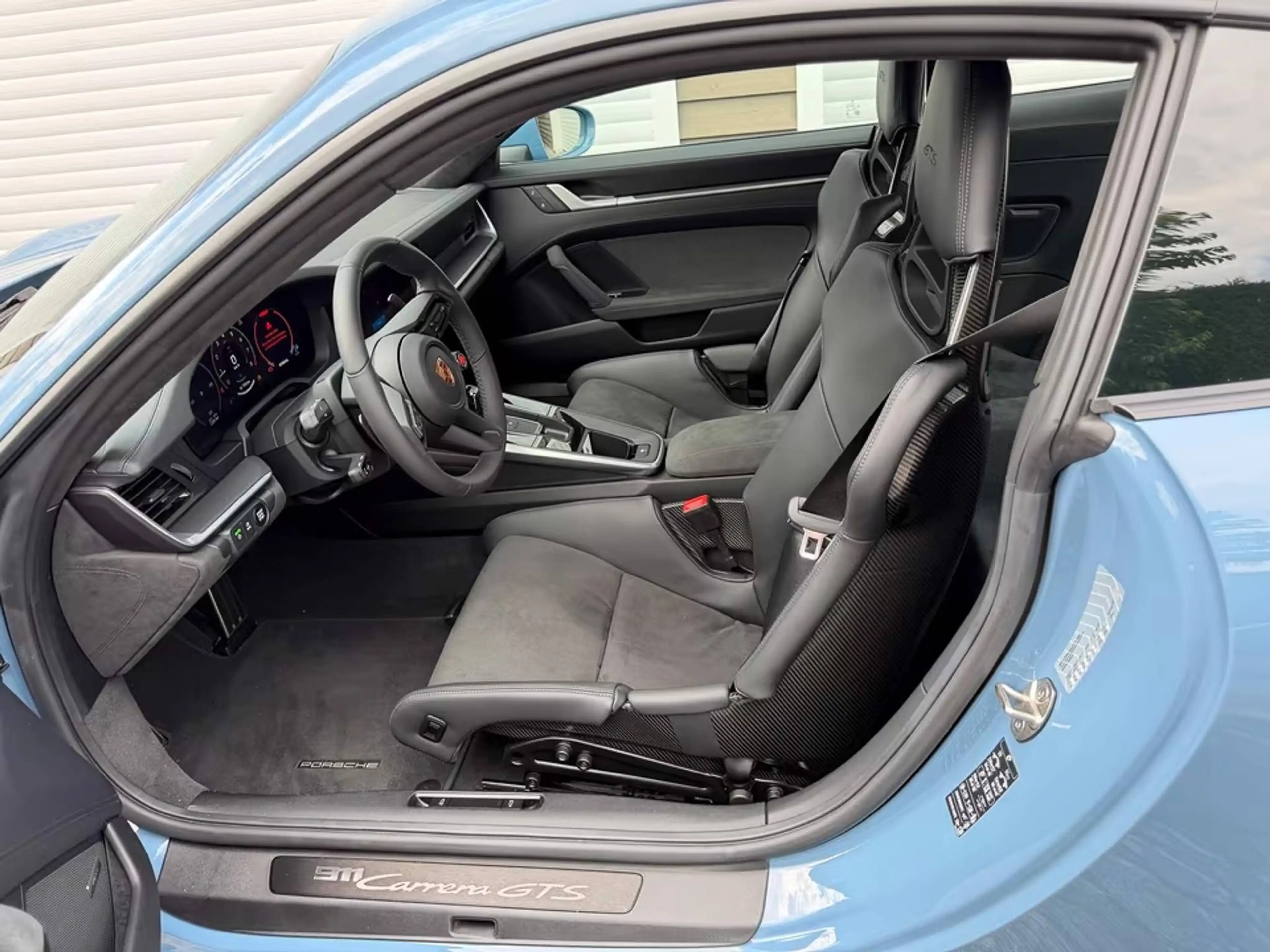 Porsche 992 911 Carrera GTS PDK — photo 9