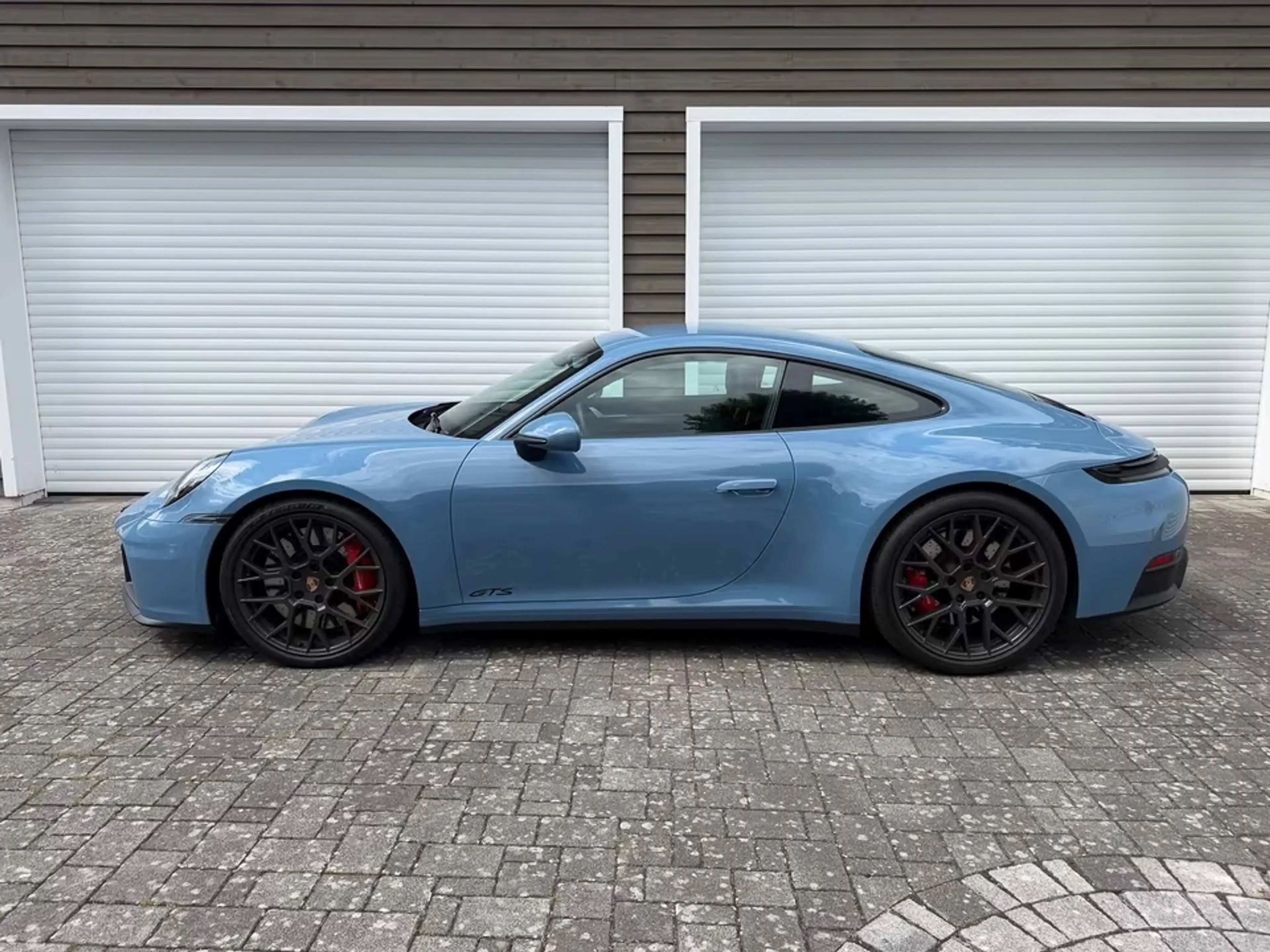 Porsche 992 911 Carrera GTS PDK — photo 2