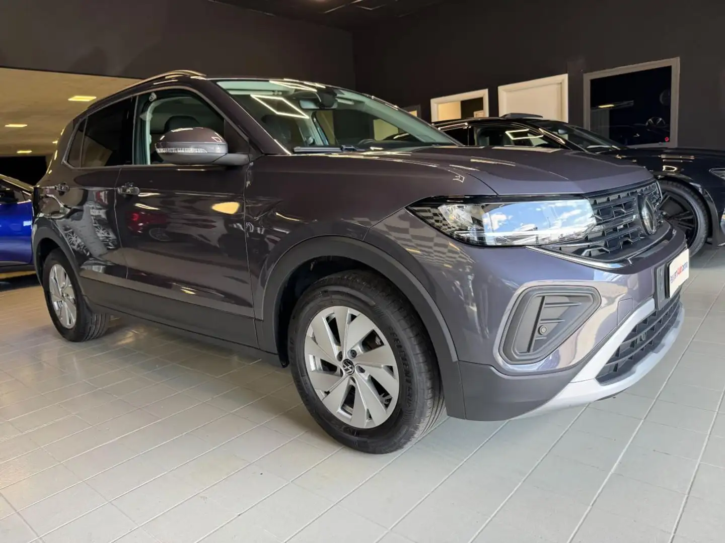 Volkswagen T-Cross 1.0 TSI Edition plus Gris - 1