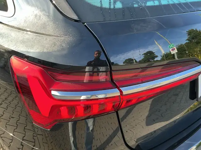 Audi A6 view 20