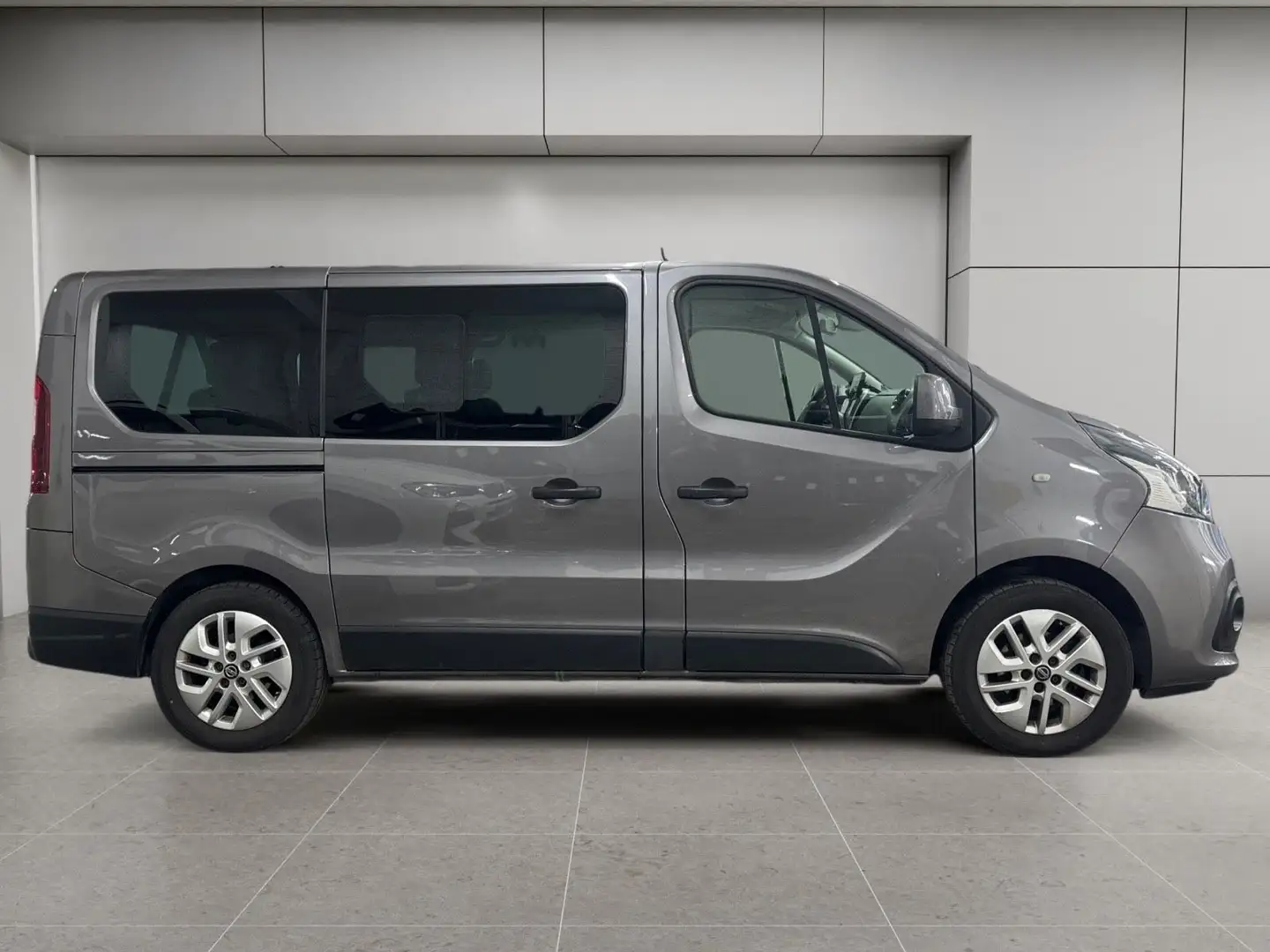 Nissan NV300 Kombi L1H1 2,7t PREMIUM, Scheckheft Grau - 2