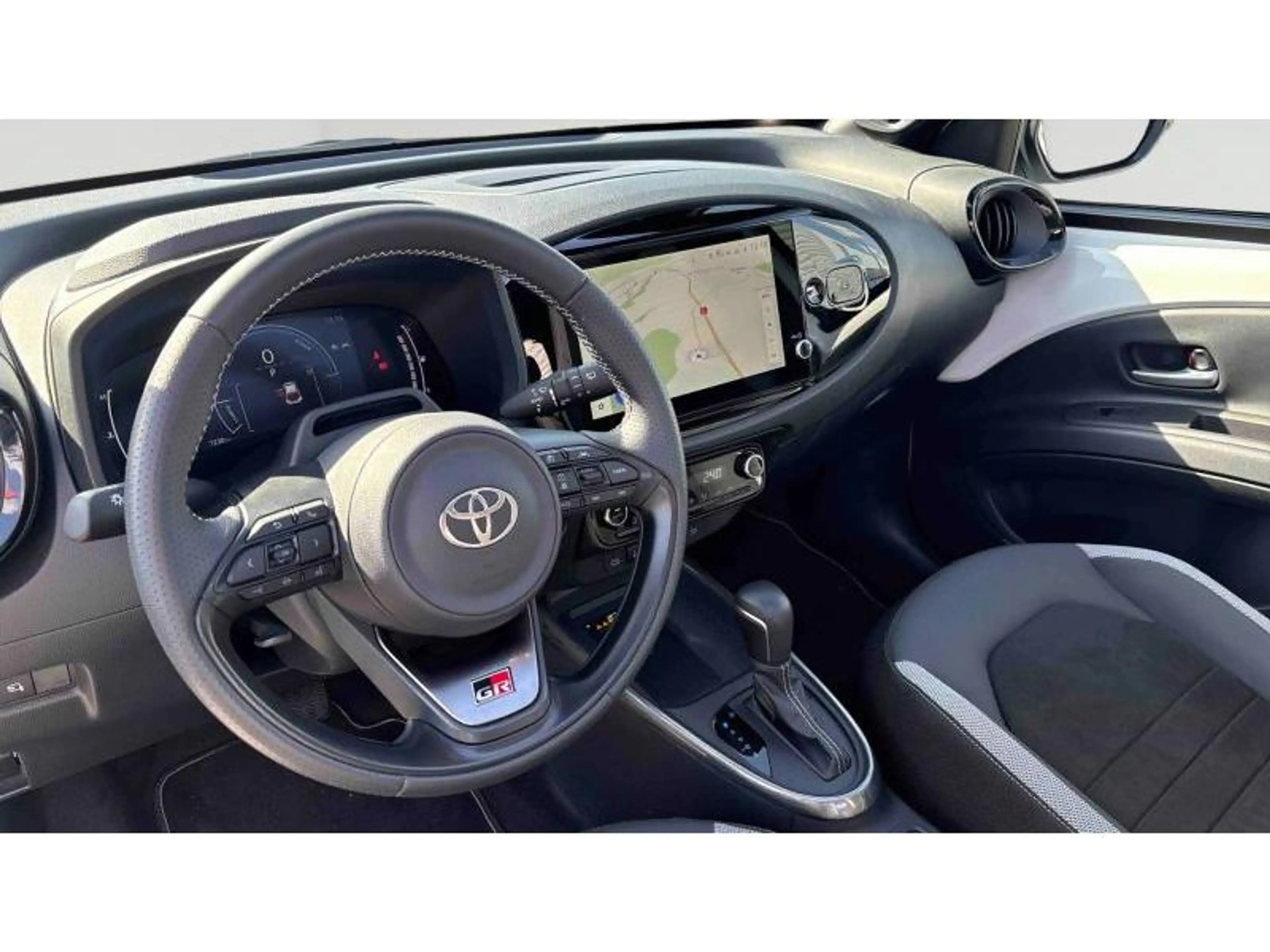 Toyota Aygo X GR — photo 6
