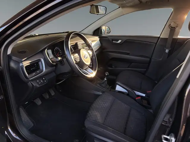 Kia Rio view 10