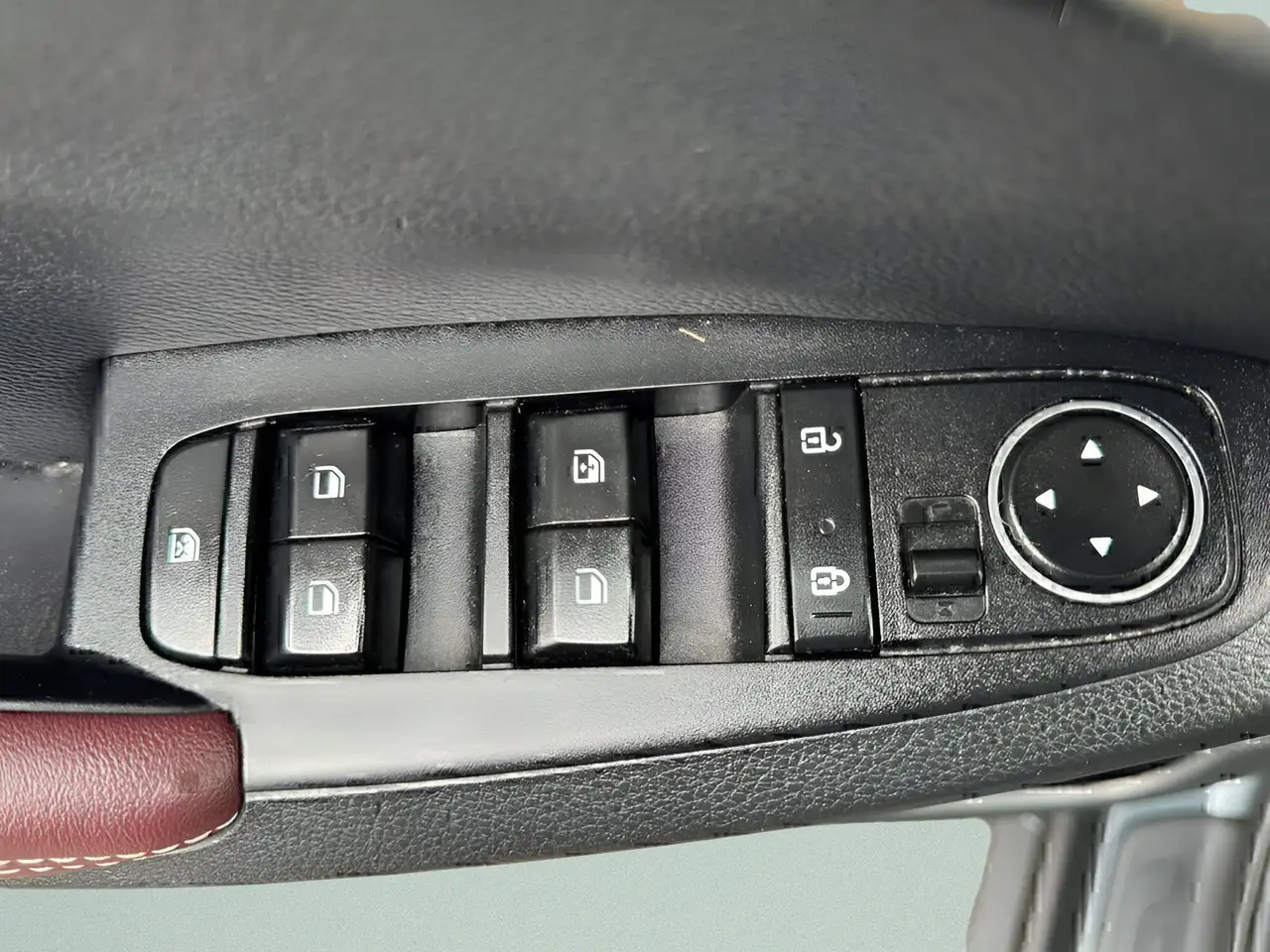 Kia Seltos снимка Kia Seltos