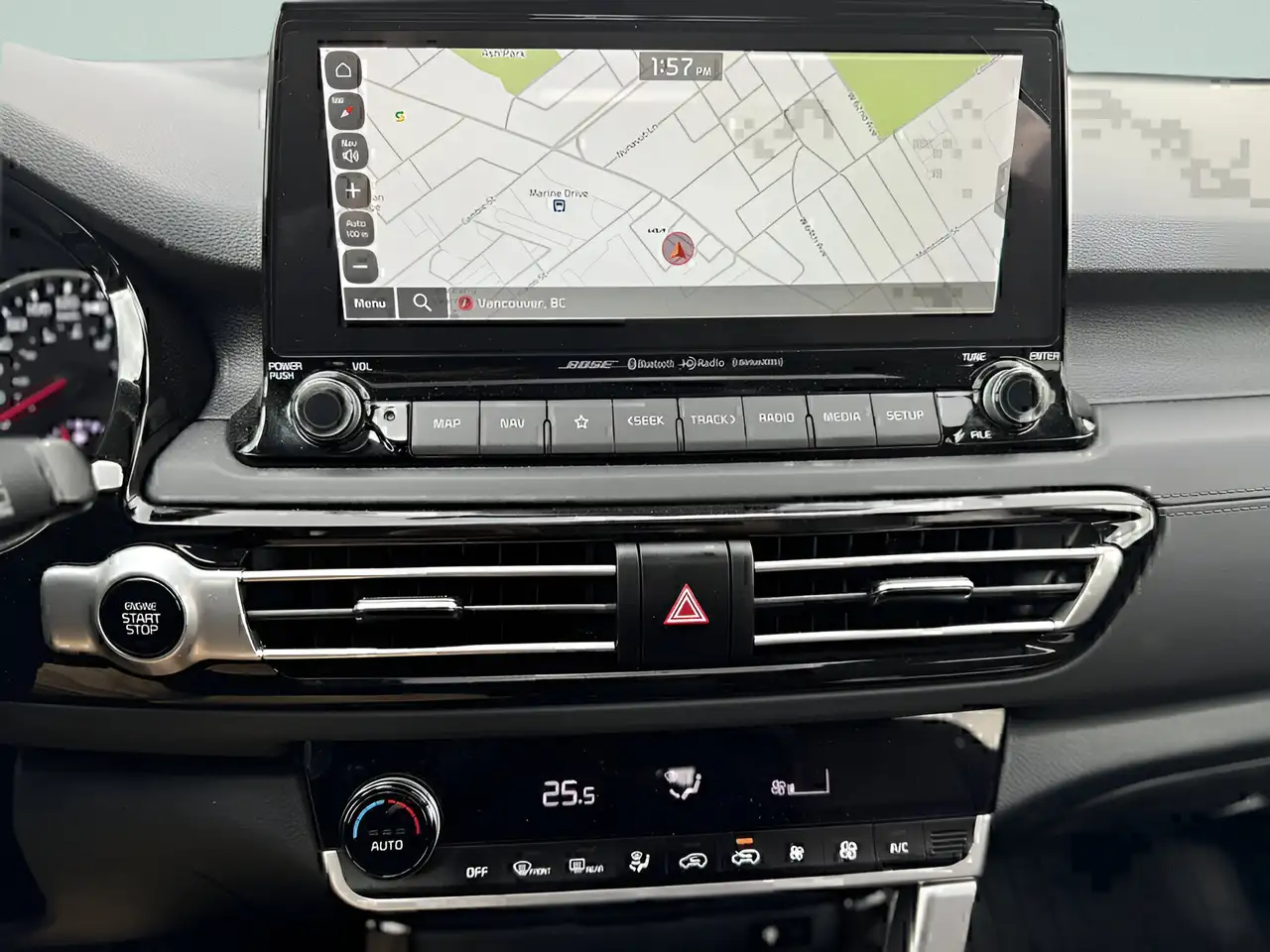 Kia Seltos снимка Kia Seltos