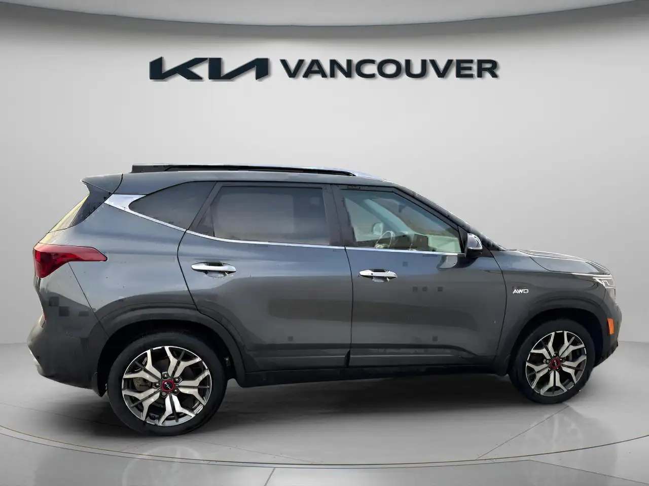 Kia Seltos снимка Kia Seltos