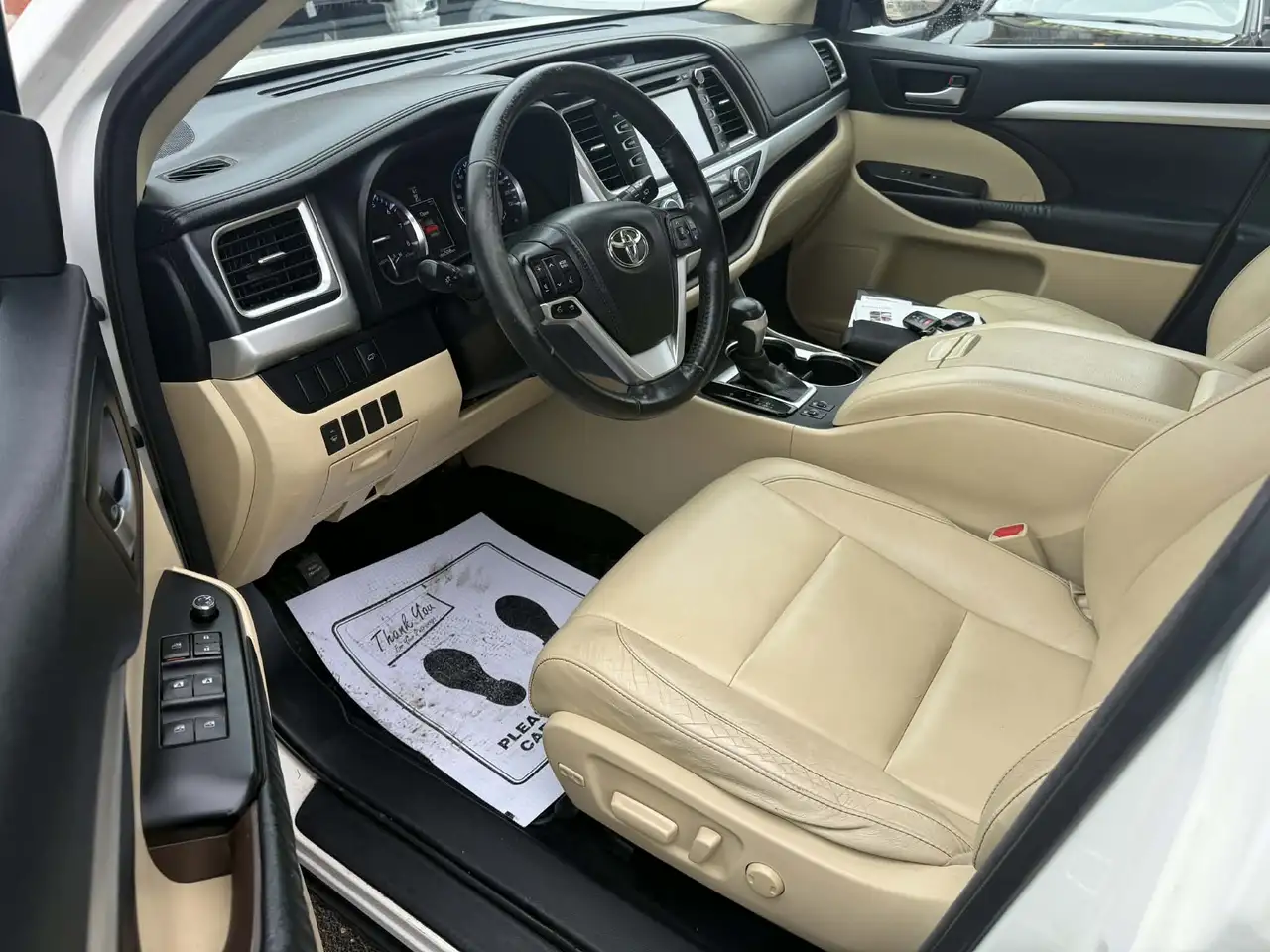 Toyota Highlander photo Toyota Highlander