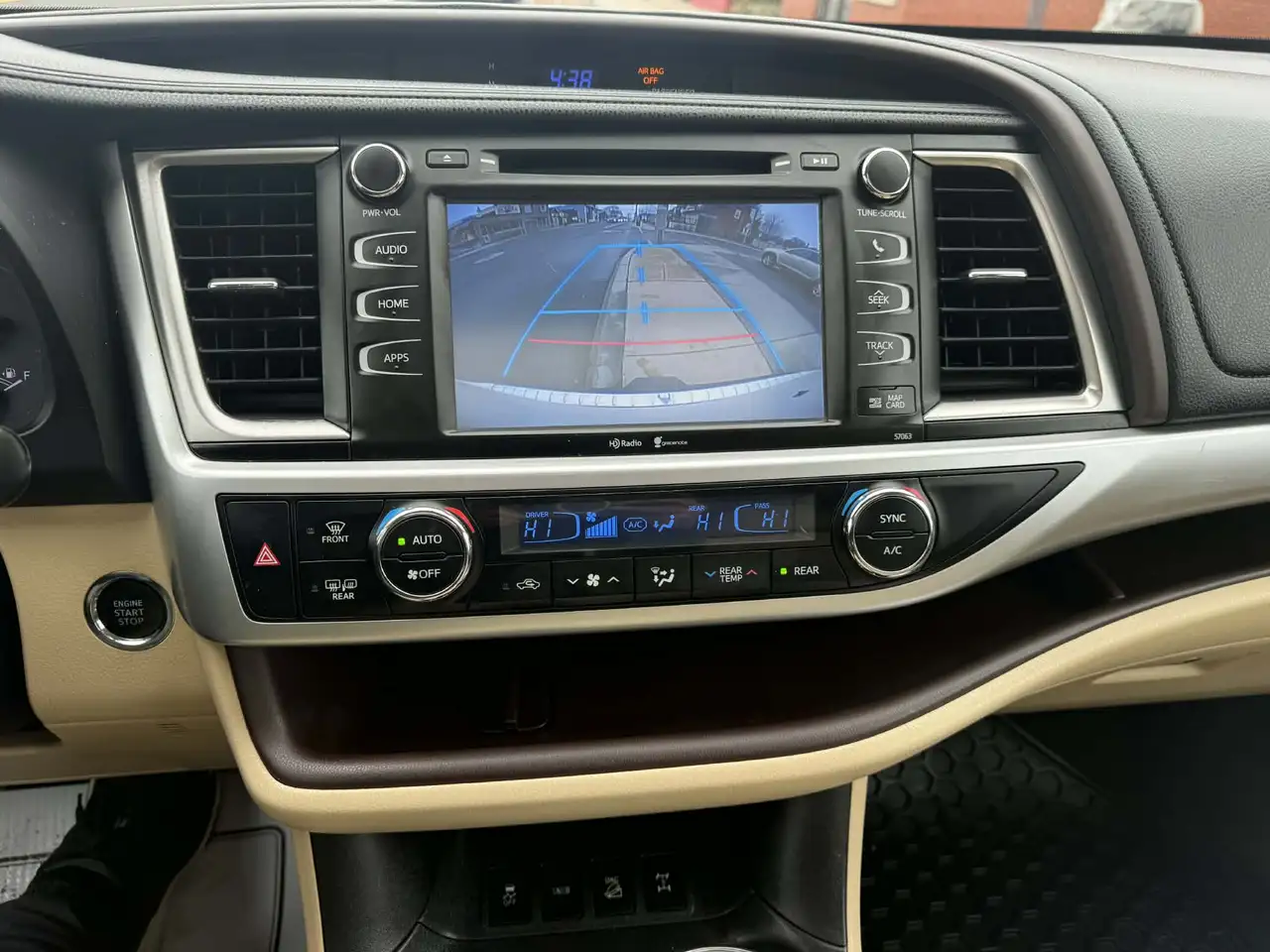 Toyota Highlander photo Toyota Highlander