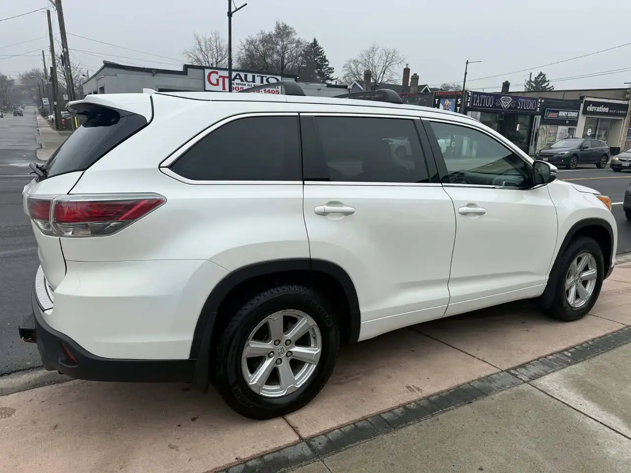 Toyota Highlander photo Toyota Highlander