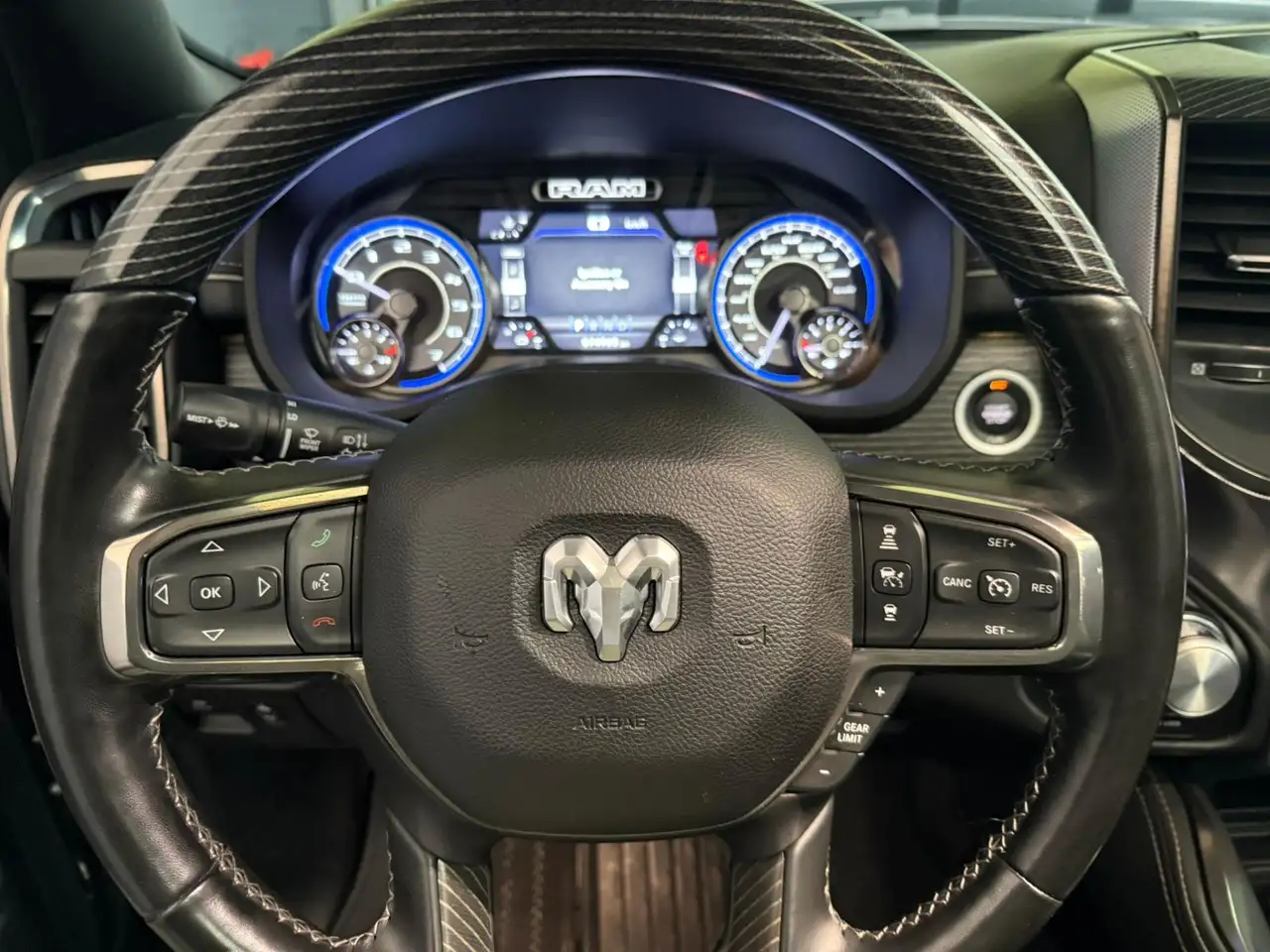 Dodge RAM 2022 — фото 10