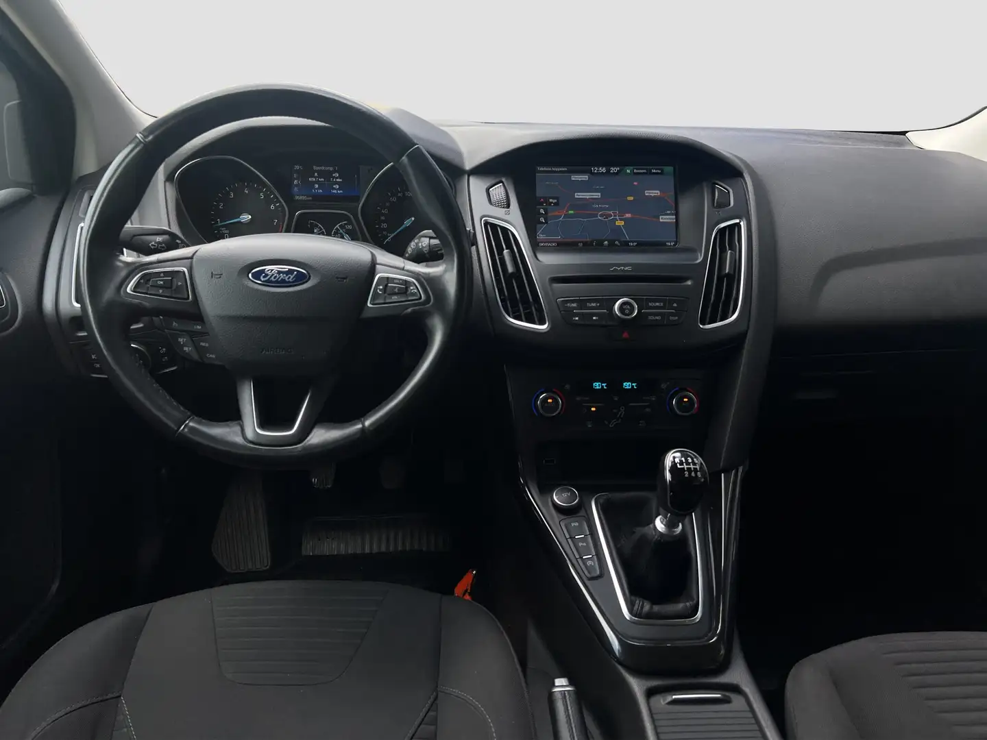 Ford Focus Wagon 1.5 Titanium Edition Sport | Trekhaak | Crui Blauw - 2