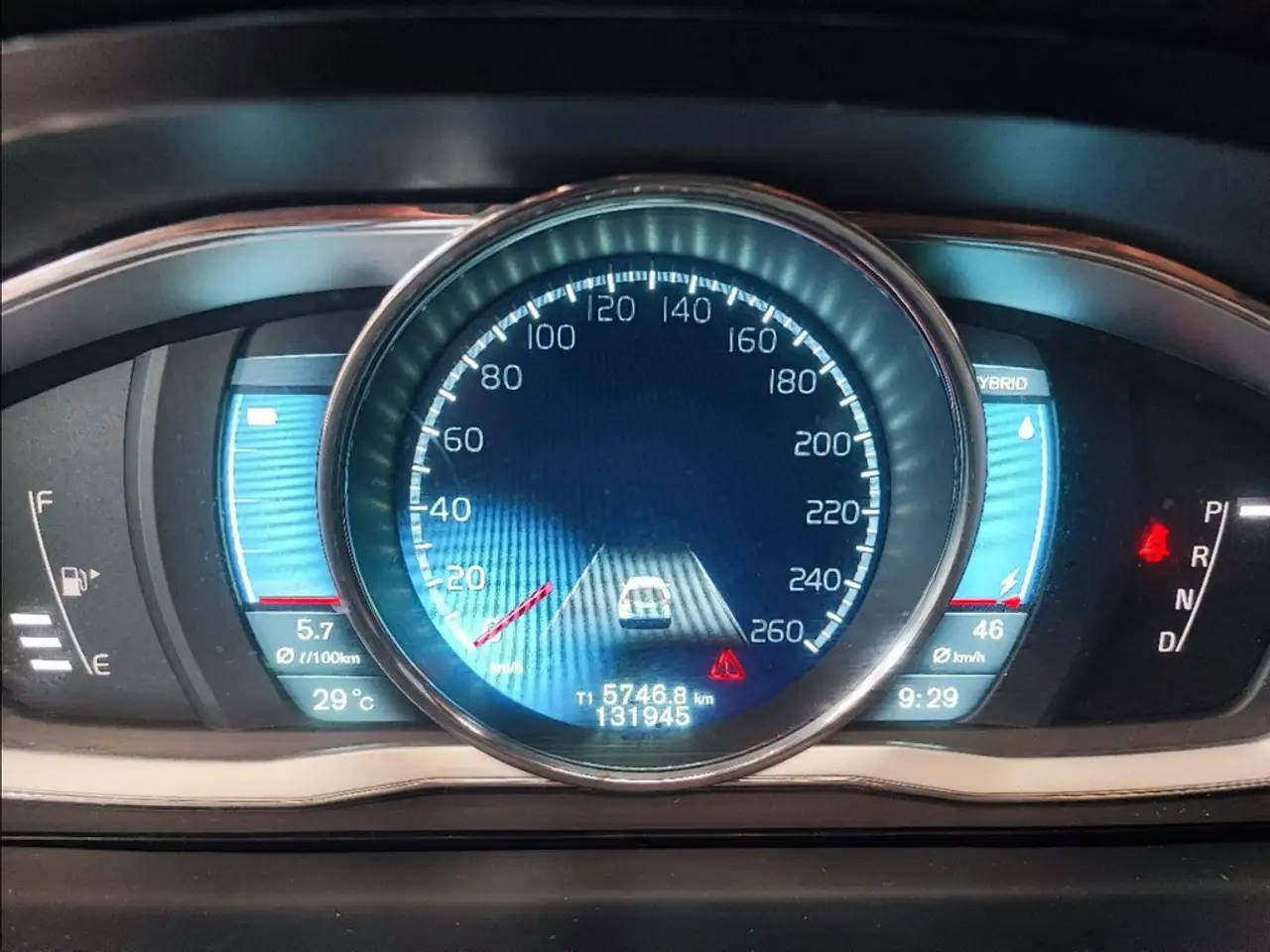 VOLVO V60 2.4 286 ch - 130 051KMS