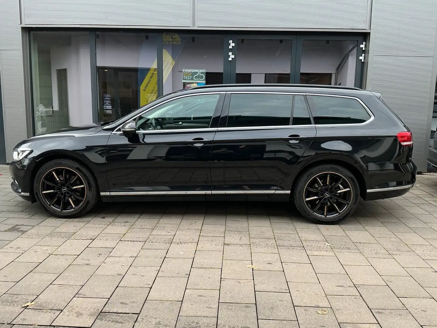 Volkswagen Passat Variant Comfortline TDI DSG Schwarz - 1