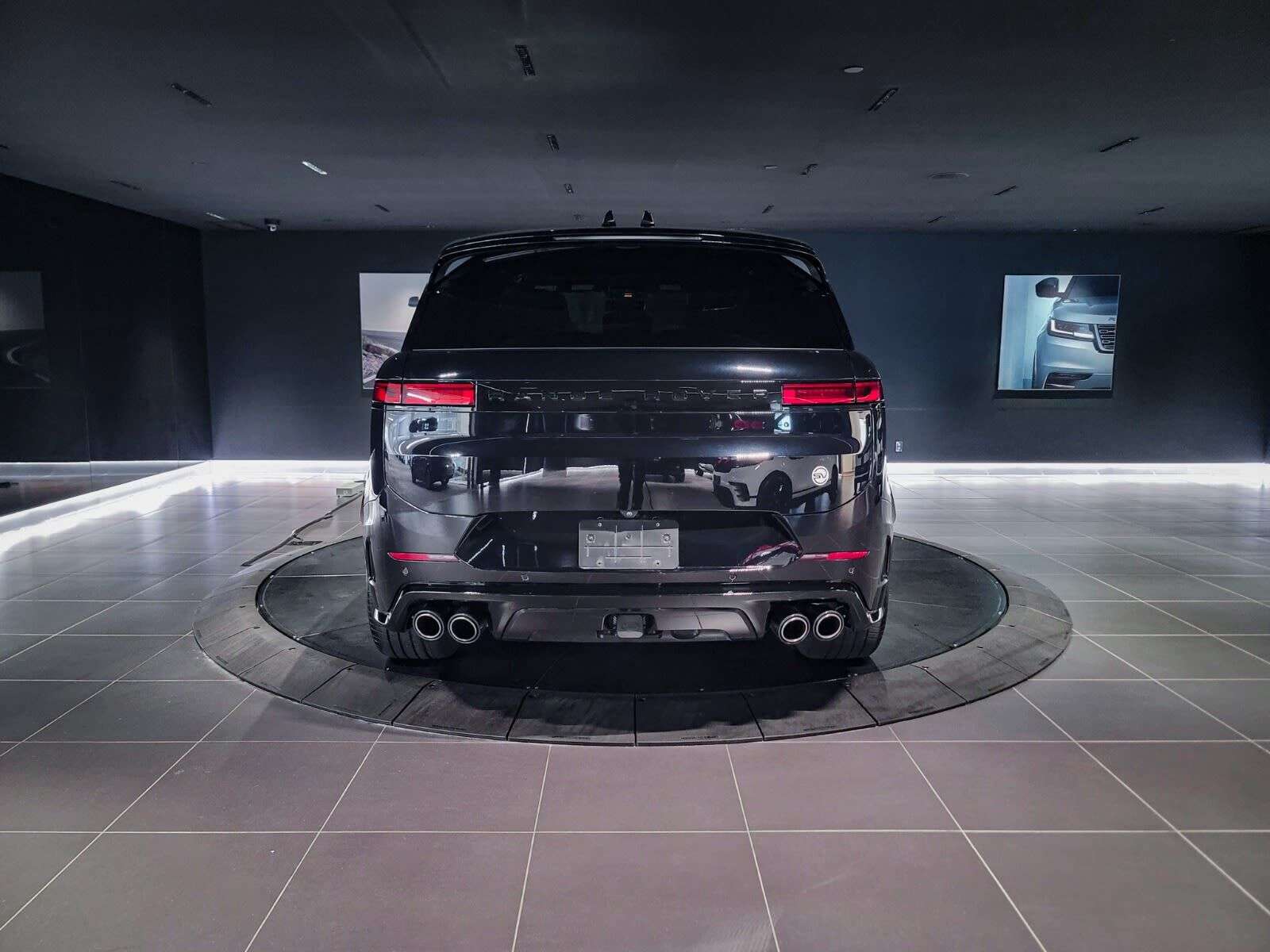 2025 Land Rover Range Rover Sport SV Edition Two | Sunroof | Navigation | Bluetooth thumb 6
