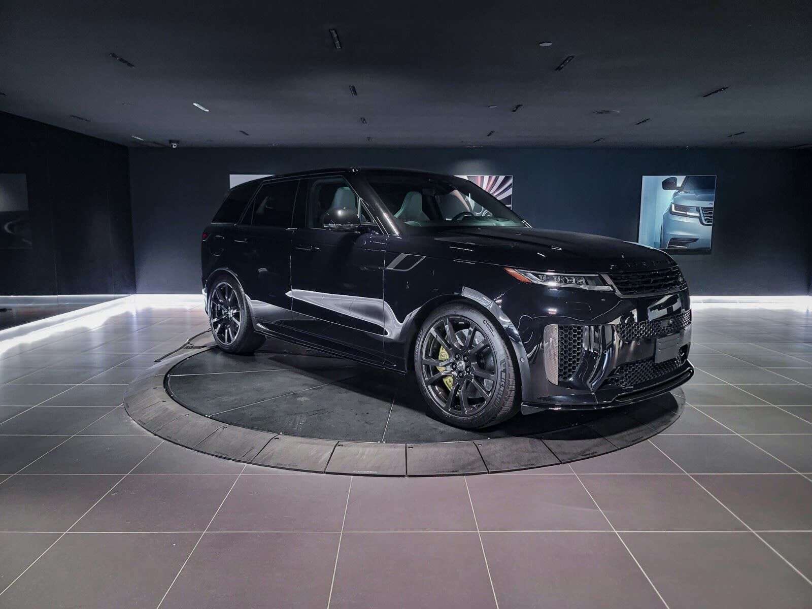 2025 Land Rover Range Rover Sport SV Edition Two | Sunroof | Navigation | Bluetooth alt 3