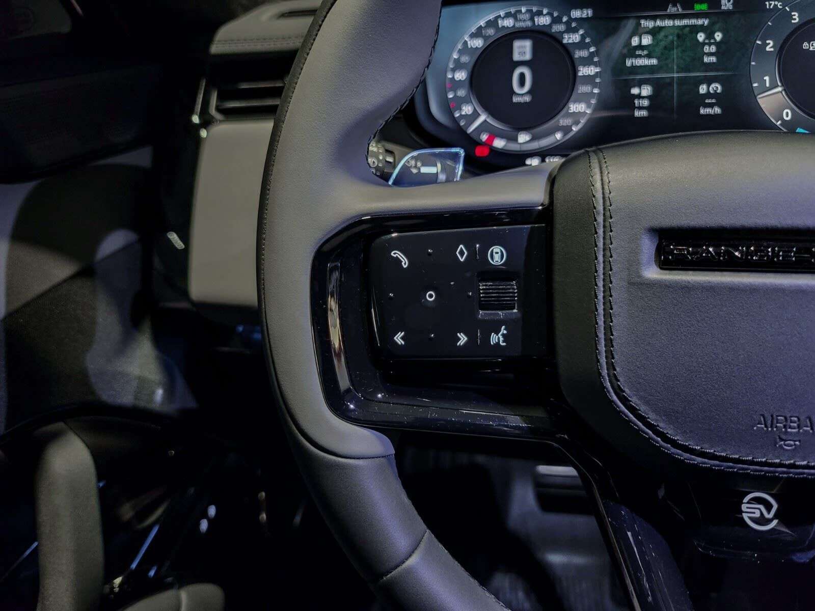 2025 Land Rover Range Rover Sport SV Edition Two | Sunroof | Navigation | Bluetooth thumb 16